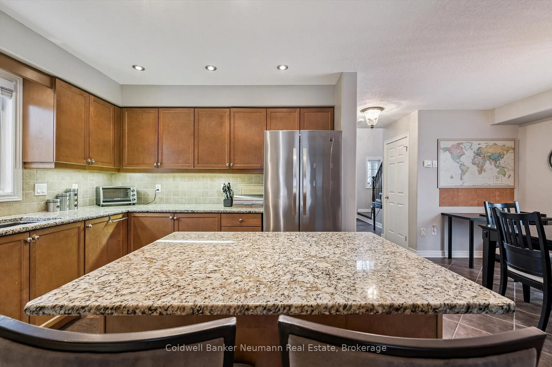 Photo 13 of 150 Lynch Circle, Guelph, Pineridge/Westminster Woods — HOMEH