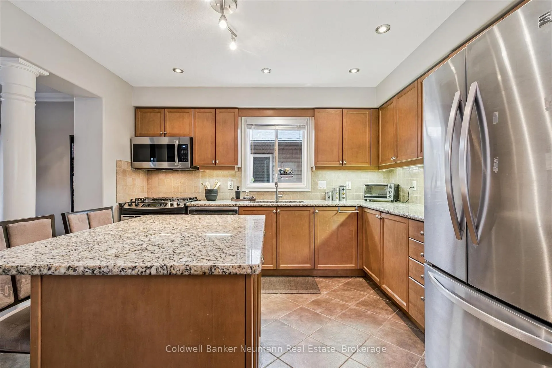 Photo 14 of 150 Lynch Circle, Guelph, Pineridge/Westminster Woods — HOMEH