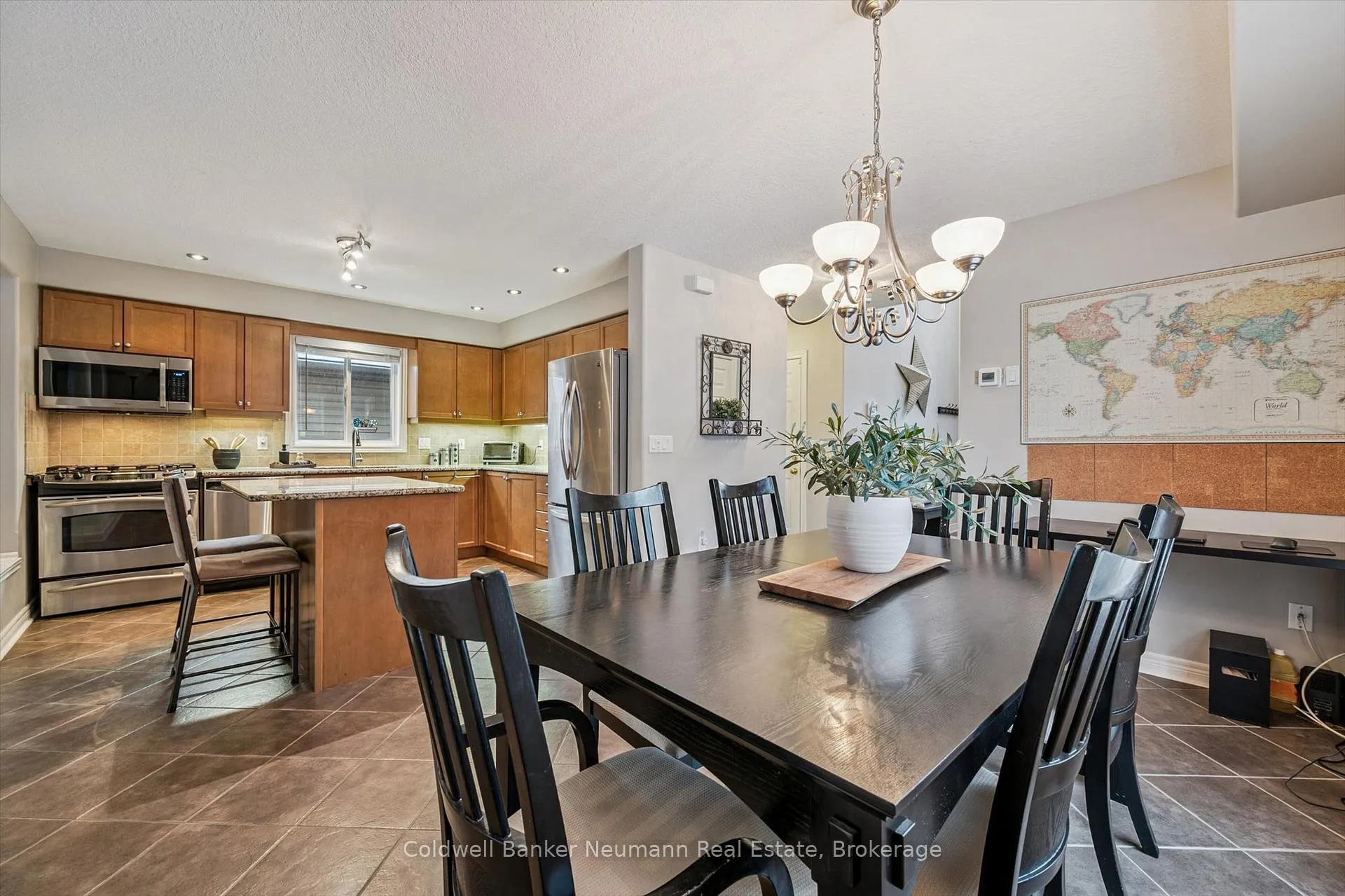 Photo 19 of 150 Lynch Circle, Guelph, Pineridge/Westminster Woods — HOMEH