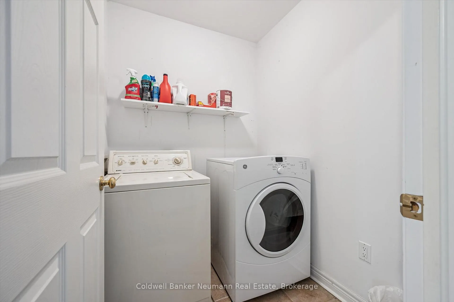 Photo 29 of 150 Lynch Circle, Guelph, Pineridge/Westminster Woods — HOMEH