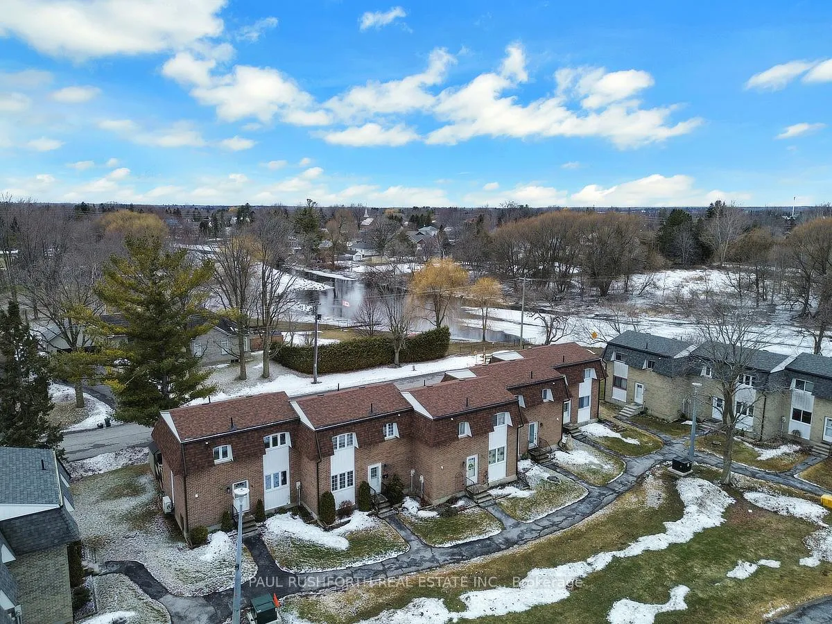 Photo 3 of Unit 15, 68 King Street, Ottawa, Richmond — HOMEH
