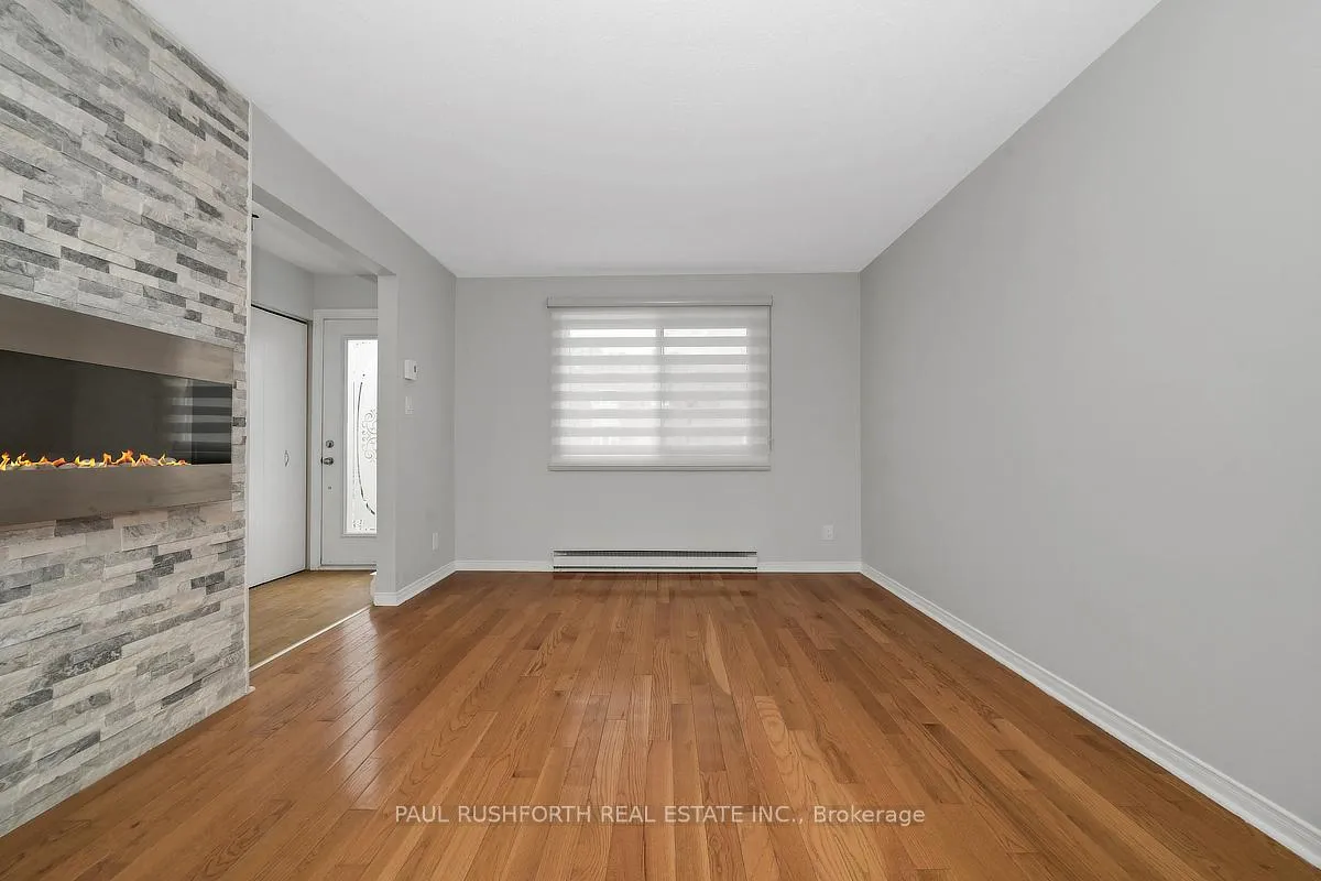 Photo 6 of Unit 15, 68 King Street, Ottawa, Richmond — HOMEH