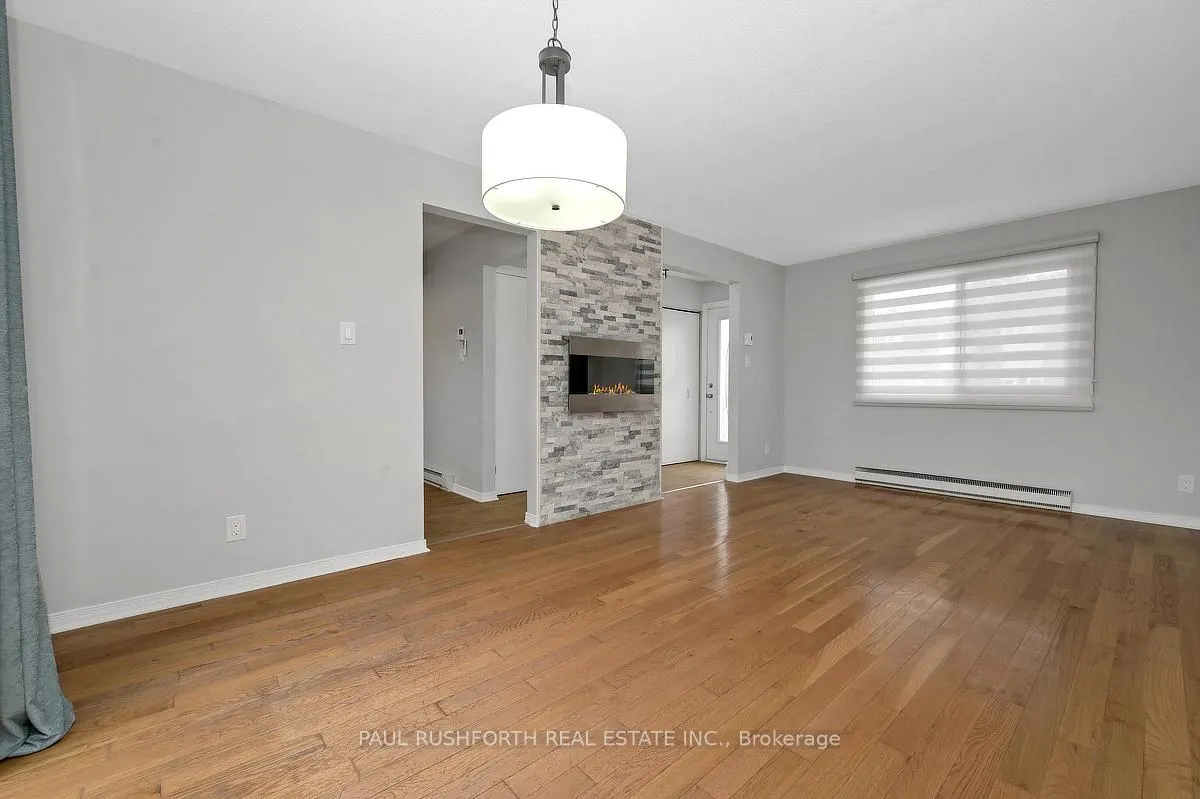 Photo 13 of Unit 15, 68 King Street, Ottawa, Richmond — HOMEH