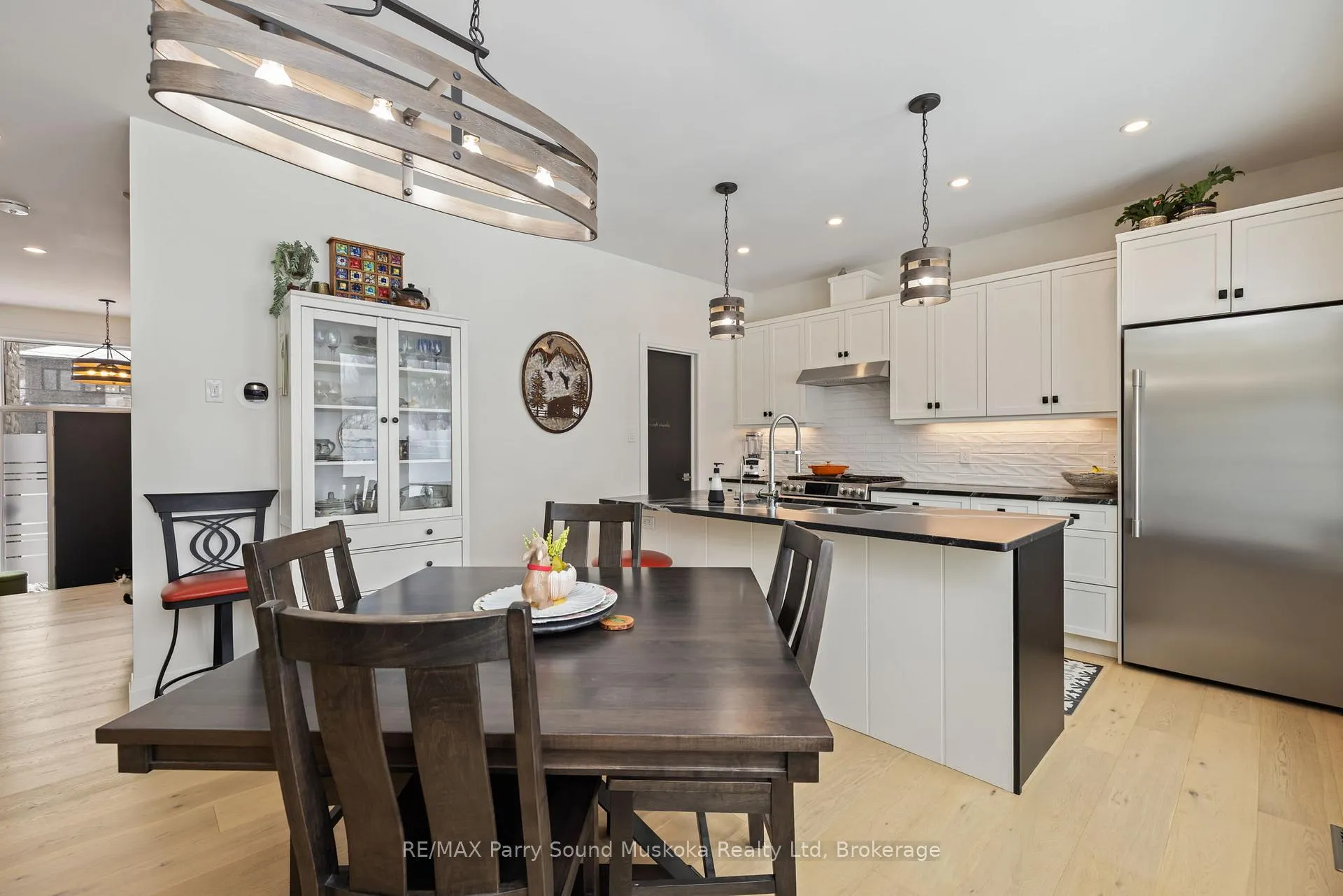 Photo 8 of 44 Dennis Drive, Parry Sound — HOMEH