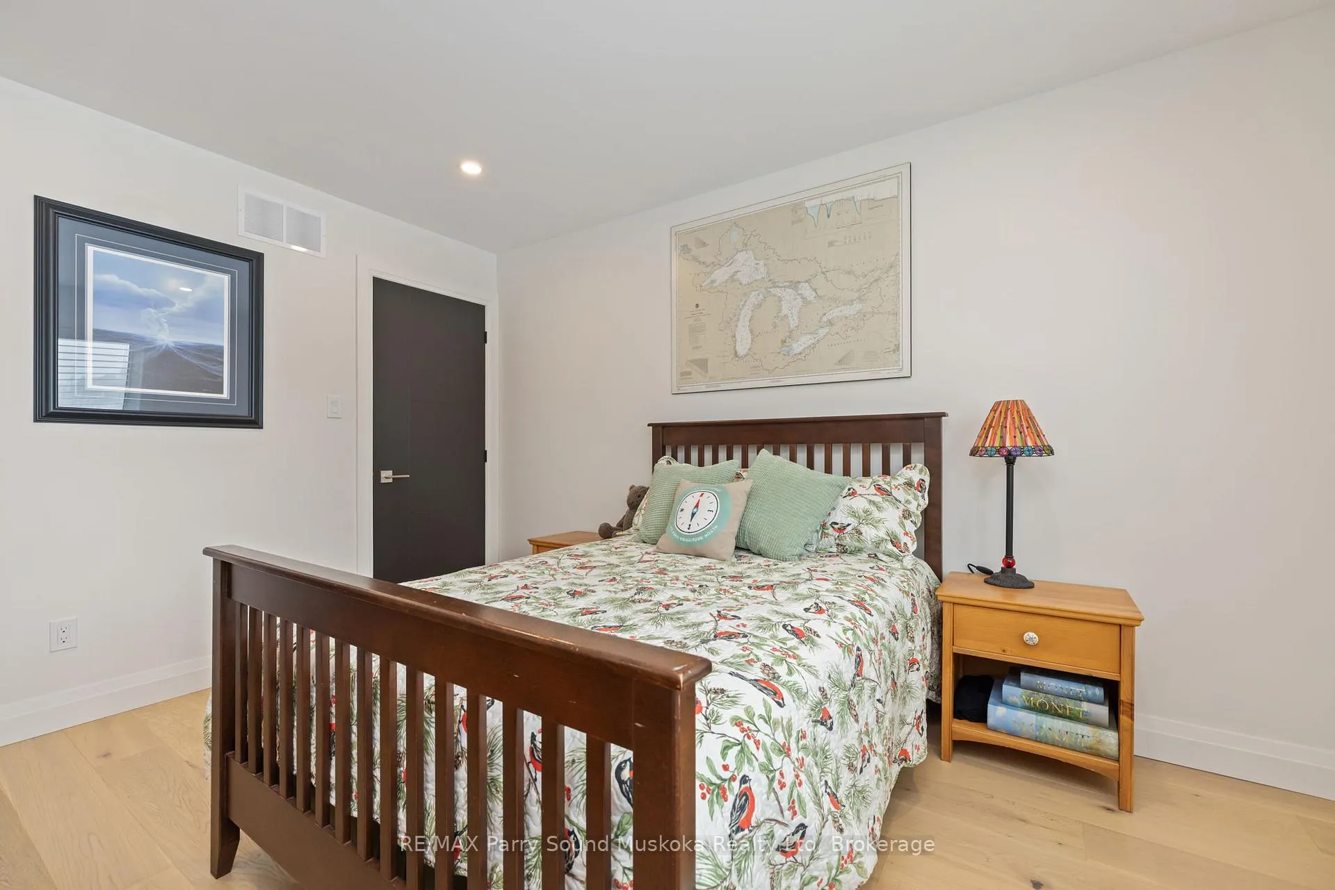 Photo 17 of 44 Dennis Drive, Parry Sound — HOMEH
