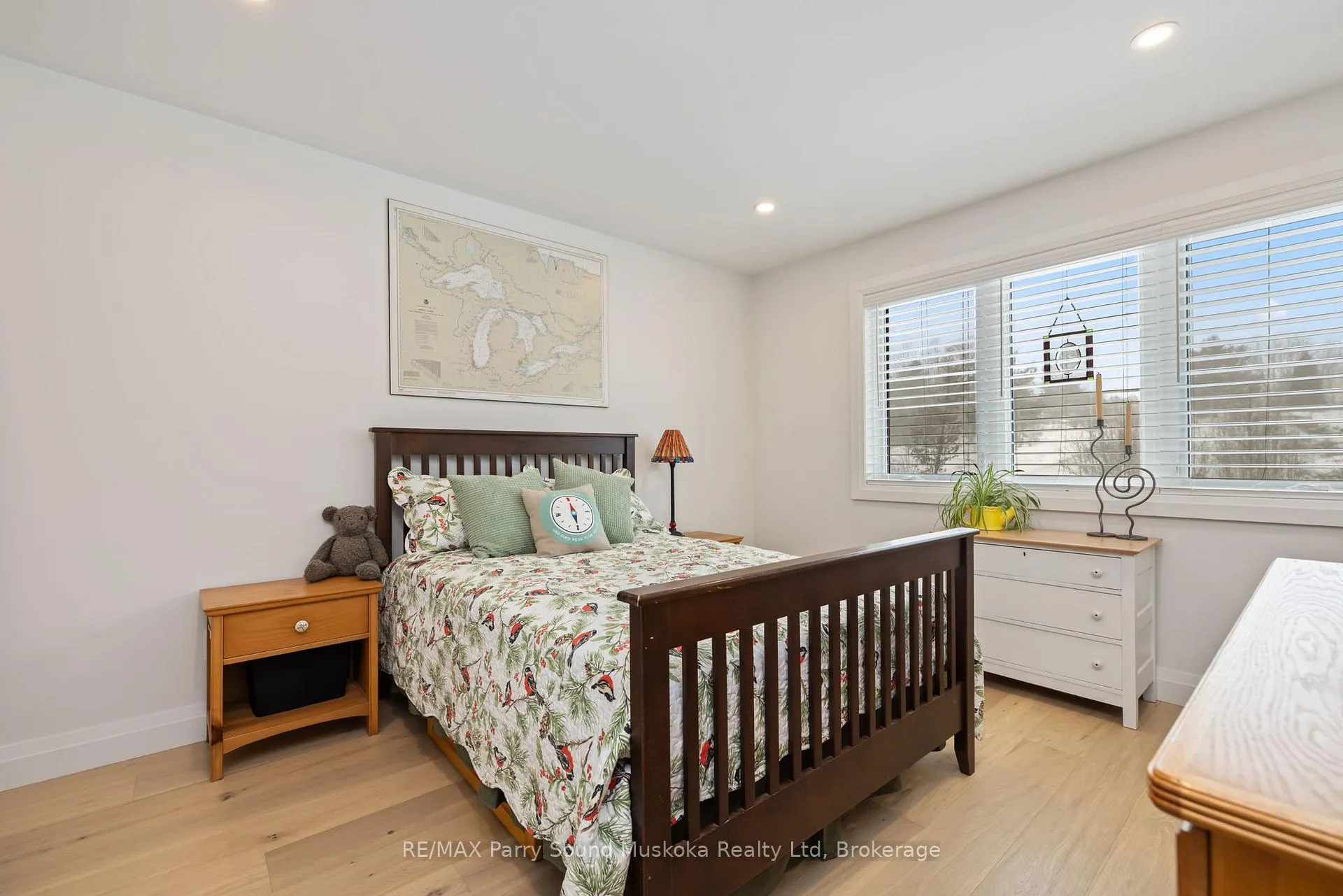 Photo 18 of 44 Dennis Drive, Parry Sound — HOMEH