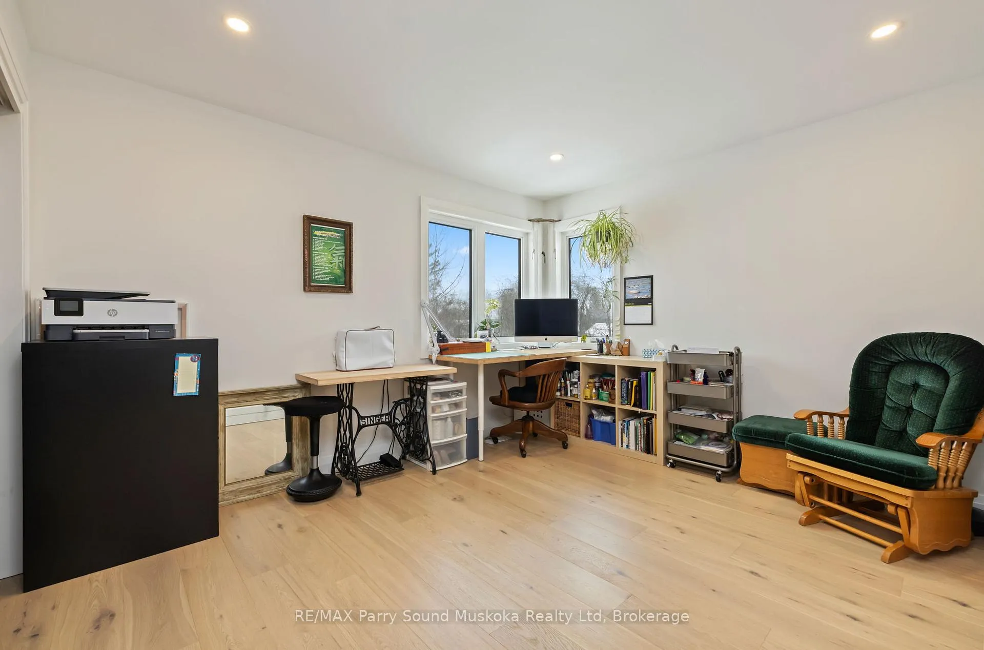 Photo 21 of 44 Dennis Drive, Parry Sound — HOMEH