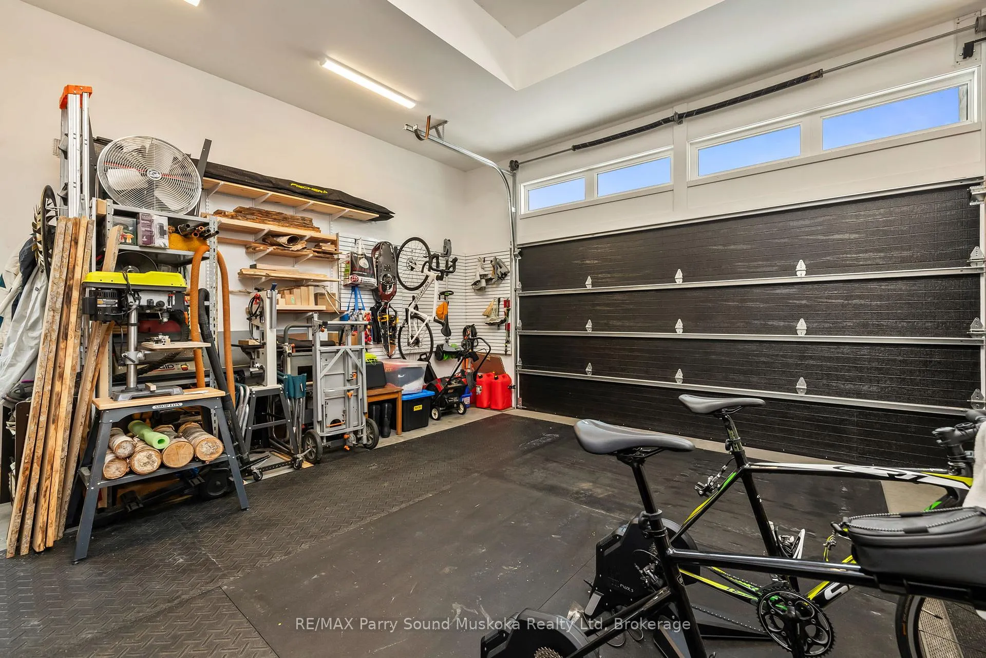 Photo 33 of 44 Dennis Drive, Parry Sound — HOMEH