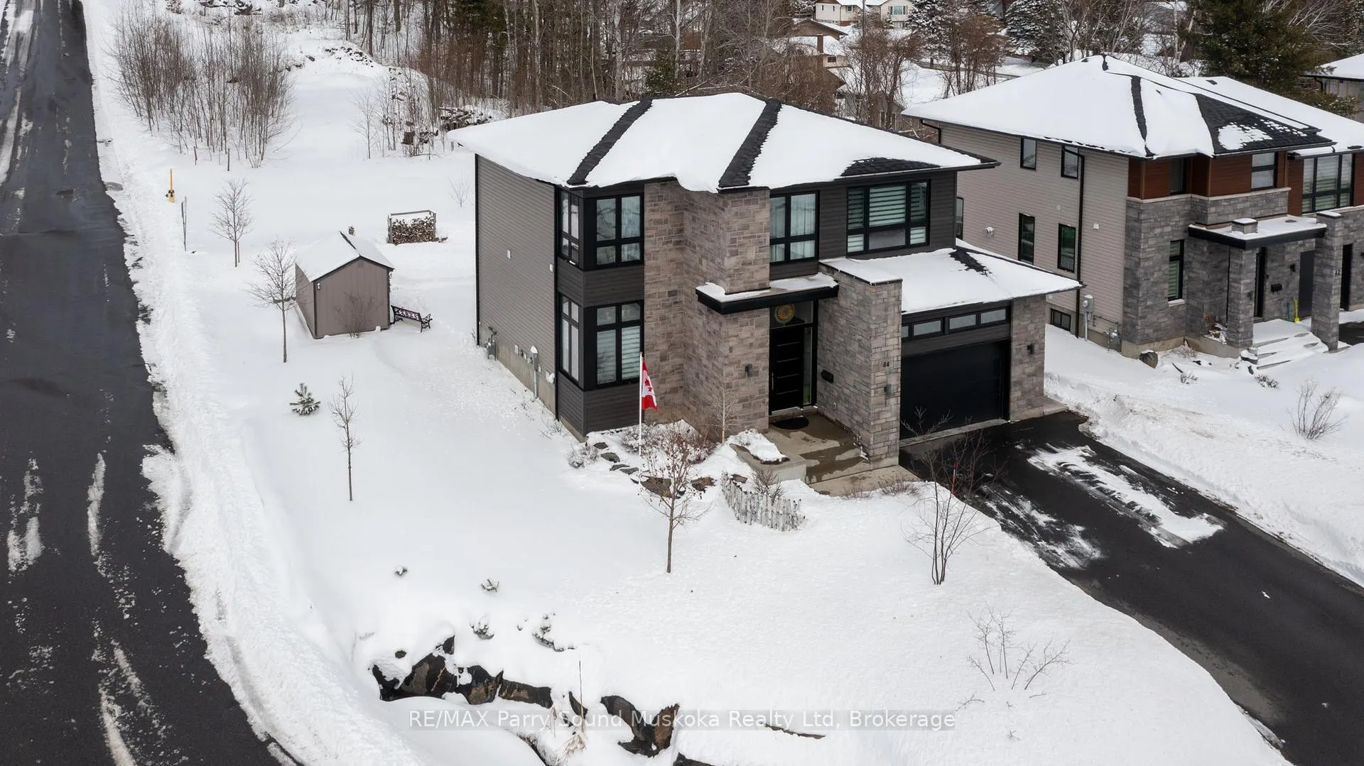 Photo 35 of 44 Dennis Drive, Parry Sound — HOMEH