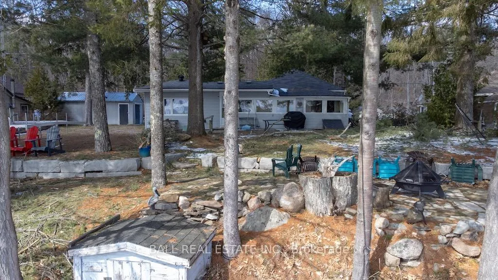 Photo 3 of 2077 White Lake Road W, Douro-Dummer — HOMEH