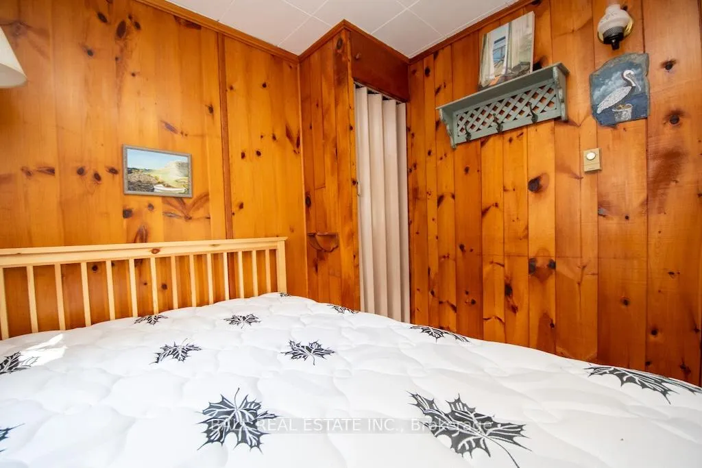 Photo 17 of 2077 White Lake Road W, Douro-Dummer — HOMEH