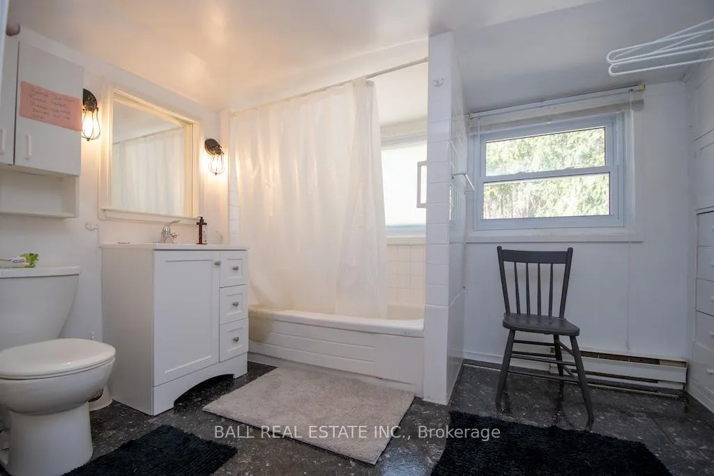 Photo 19 of 2077 White Lake Road W, Douro-Dummer — HOMEH