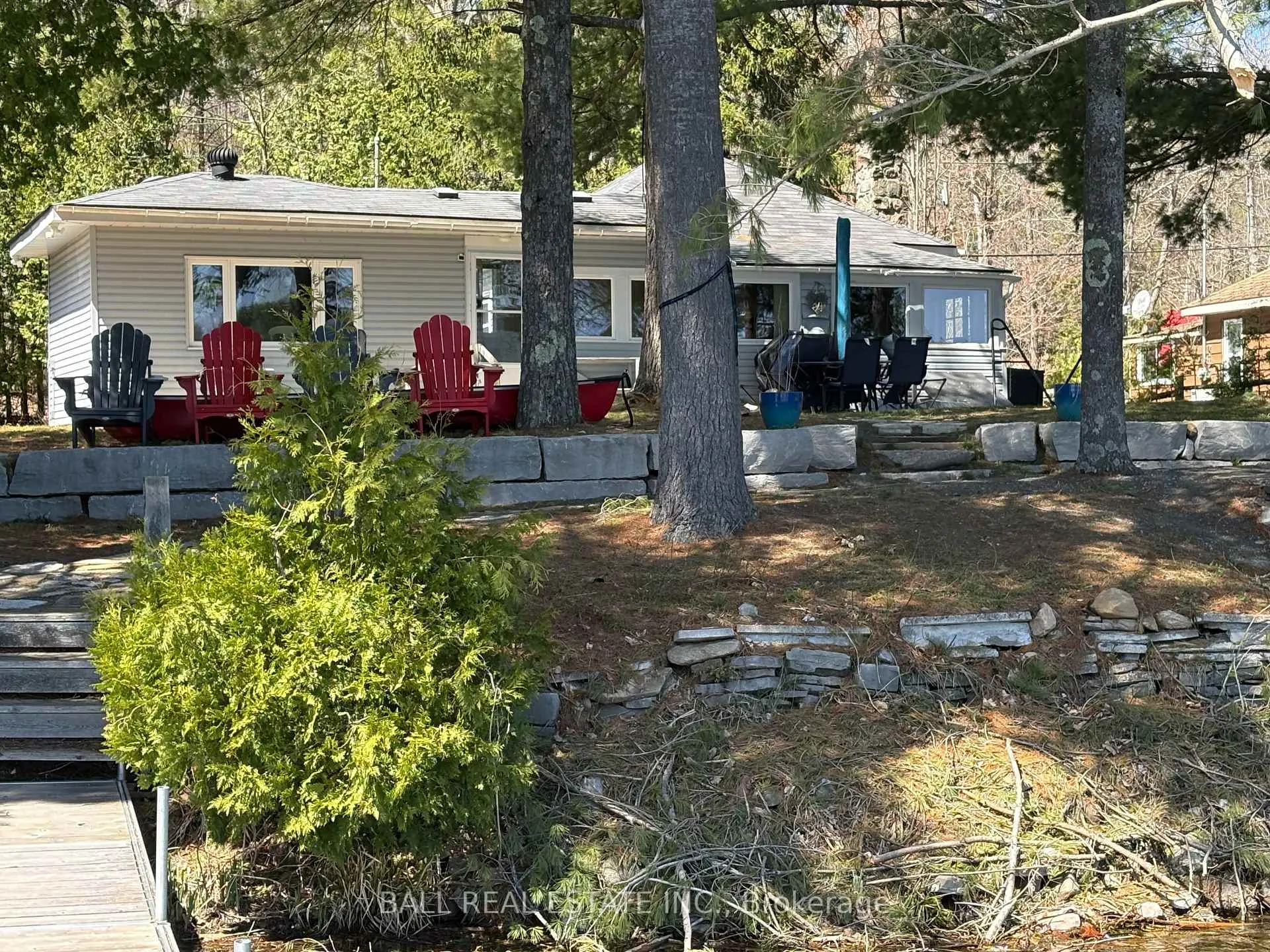 Photo 1 of 2077 White Lake Road W, Douro-Dummer — HOMEH