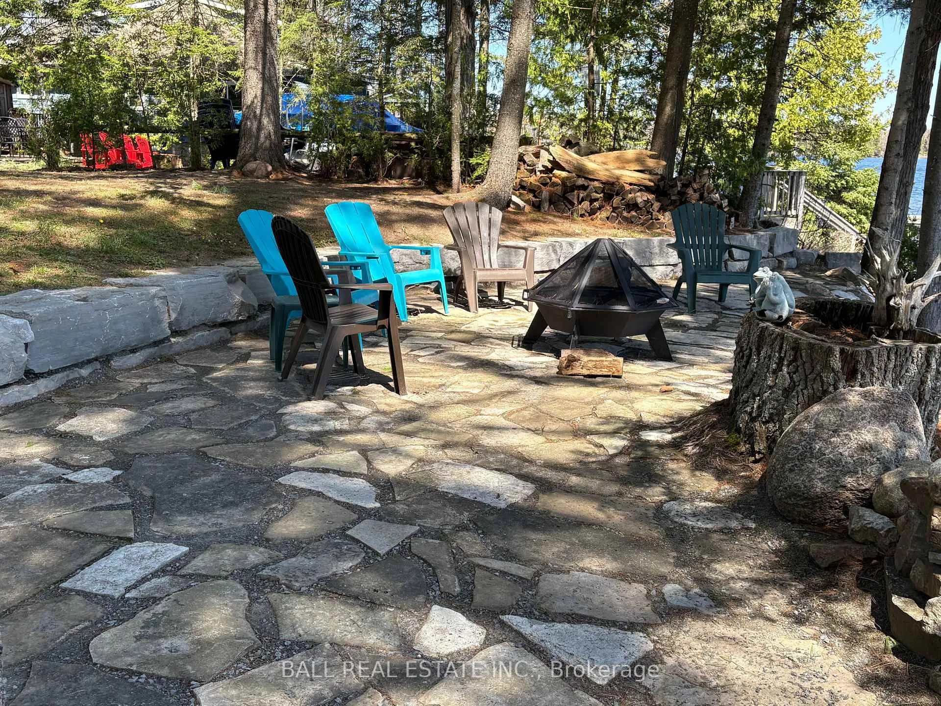 Photo 30 of 2077 White Lake Road W, Douro-Dummer — HOMEH