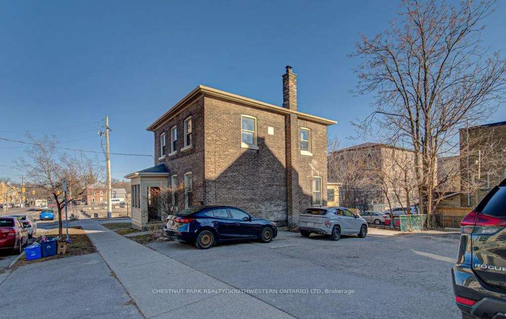 Photo 2 of 133 Darling Street, Brantford — HOMEH