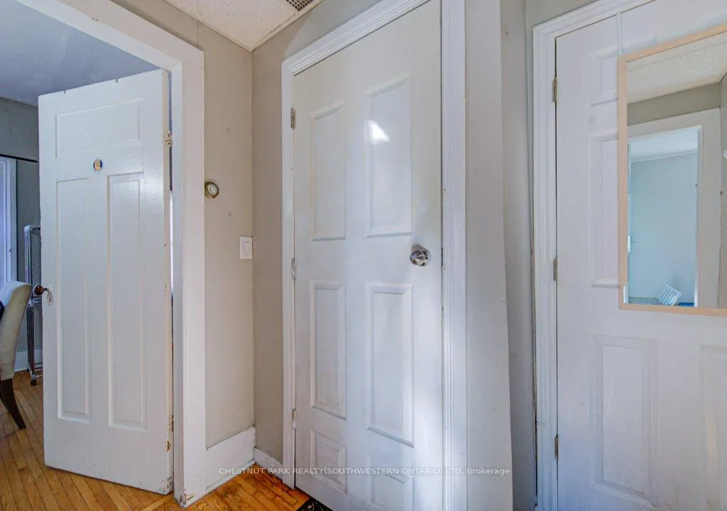 Photo 3 of 133 Darling Street, Brantford — HOMEH