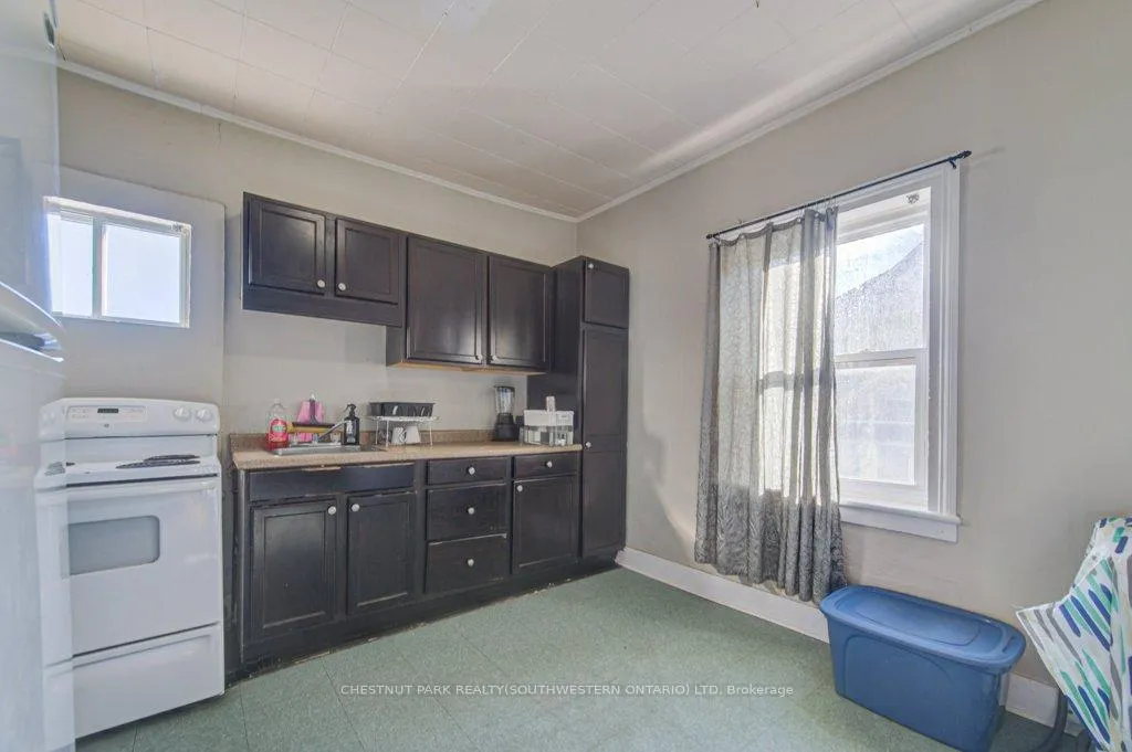 Photo 4 of 133 Darling Street, Brantford — HOMEH