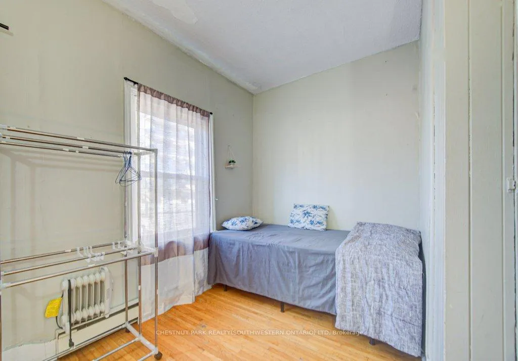 Photo 7 of 133 Darling Street, Brantford — HOMEH