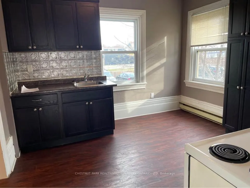 Photo 16 of 133 Darling Street, Brantford — HOMEH