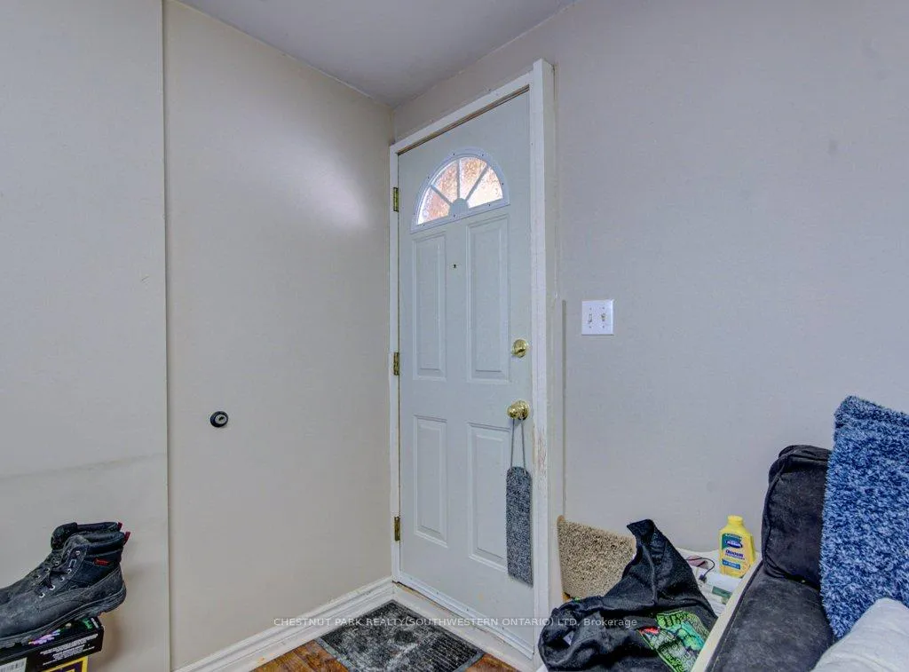 Photo 22 of 133 Darling Street, Brantford — HOMEH