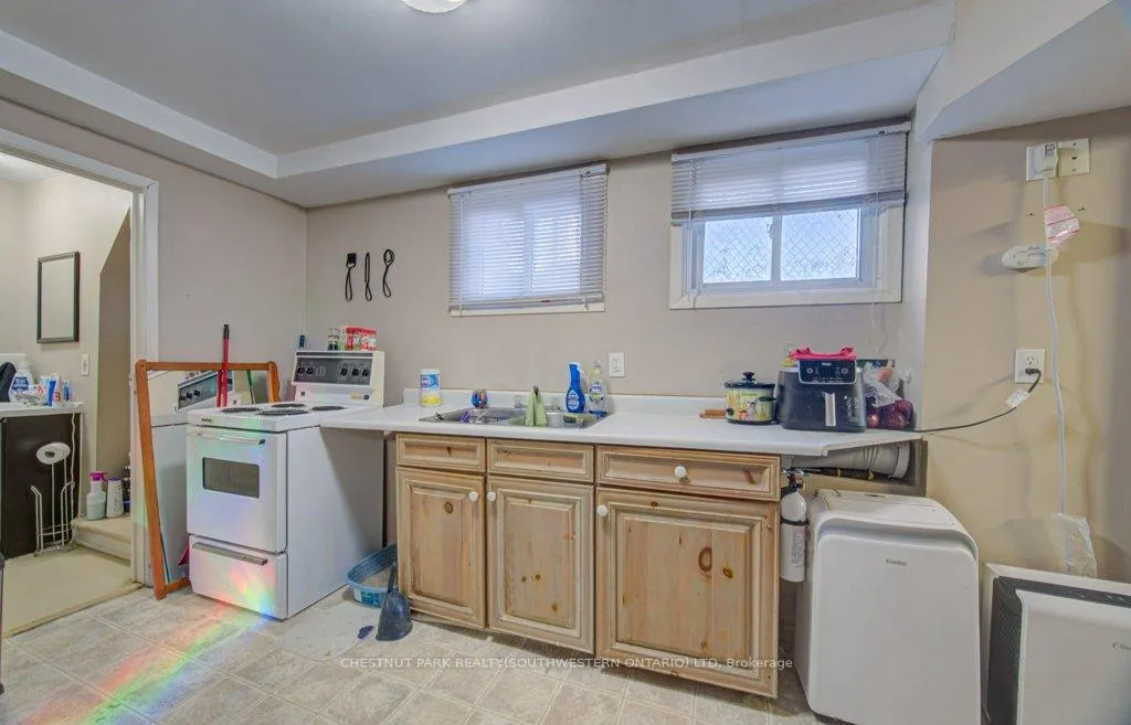 Photo 24 of 133 Darling Street, Brantford — HOMEH