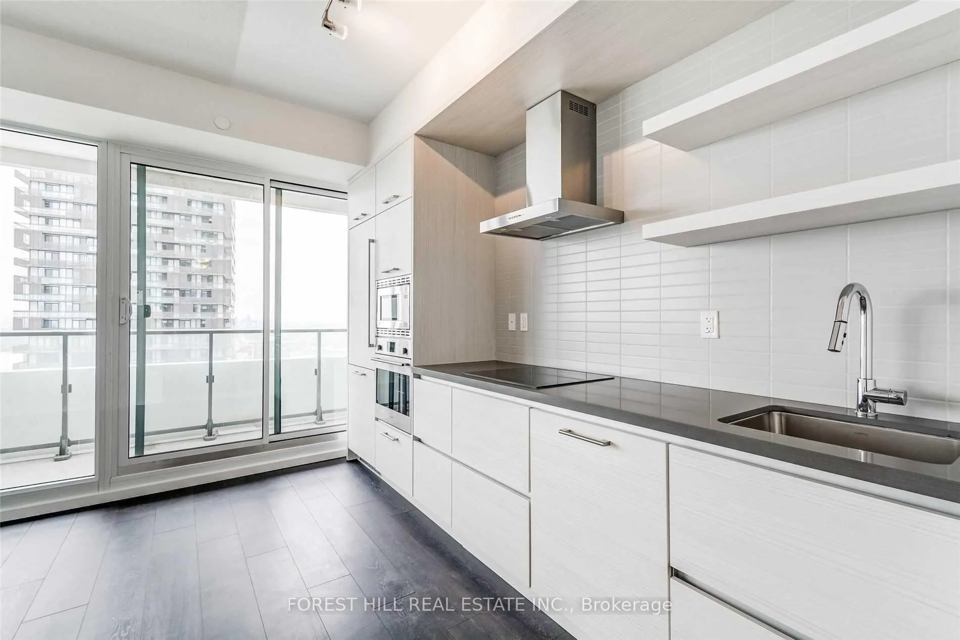Photo 8 of Unit 5201, 2221 Yonge Street, Toronto, Mount Pleasant West — HOMEH