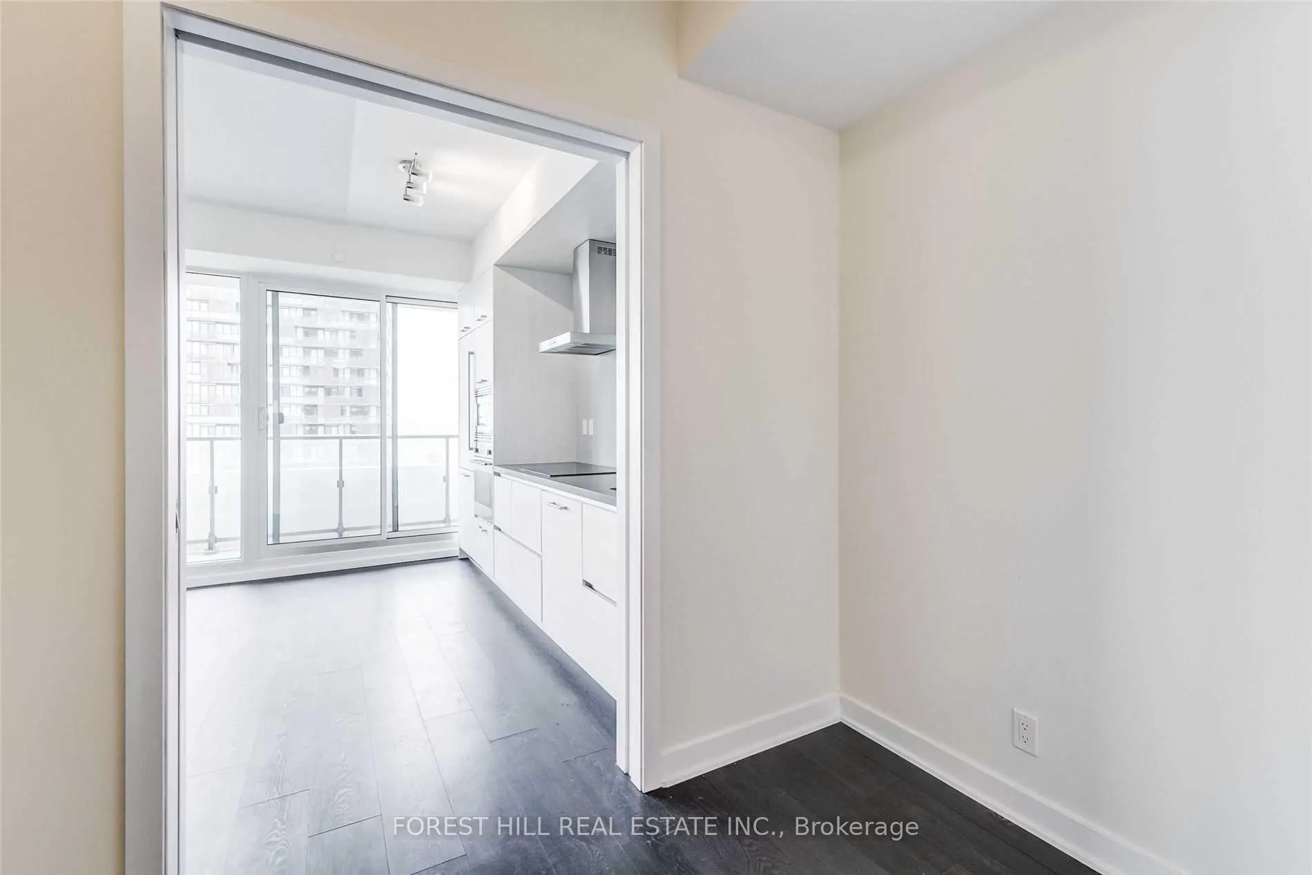Photo 12 of Unit 5201, 2221 Yonge Street, Toronto, Mount Pleasant West — HOMEH