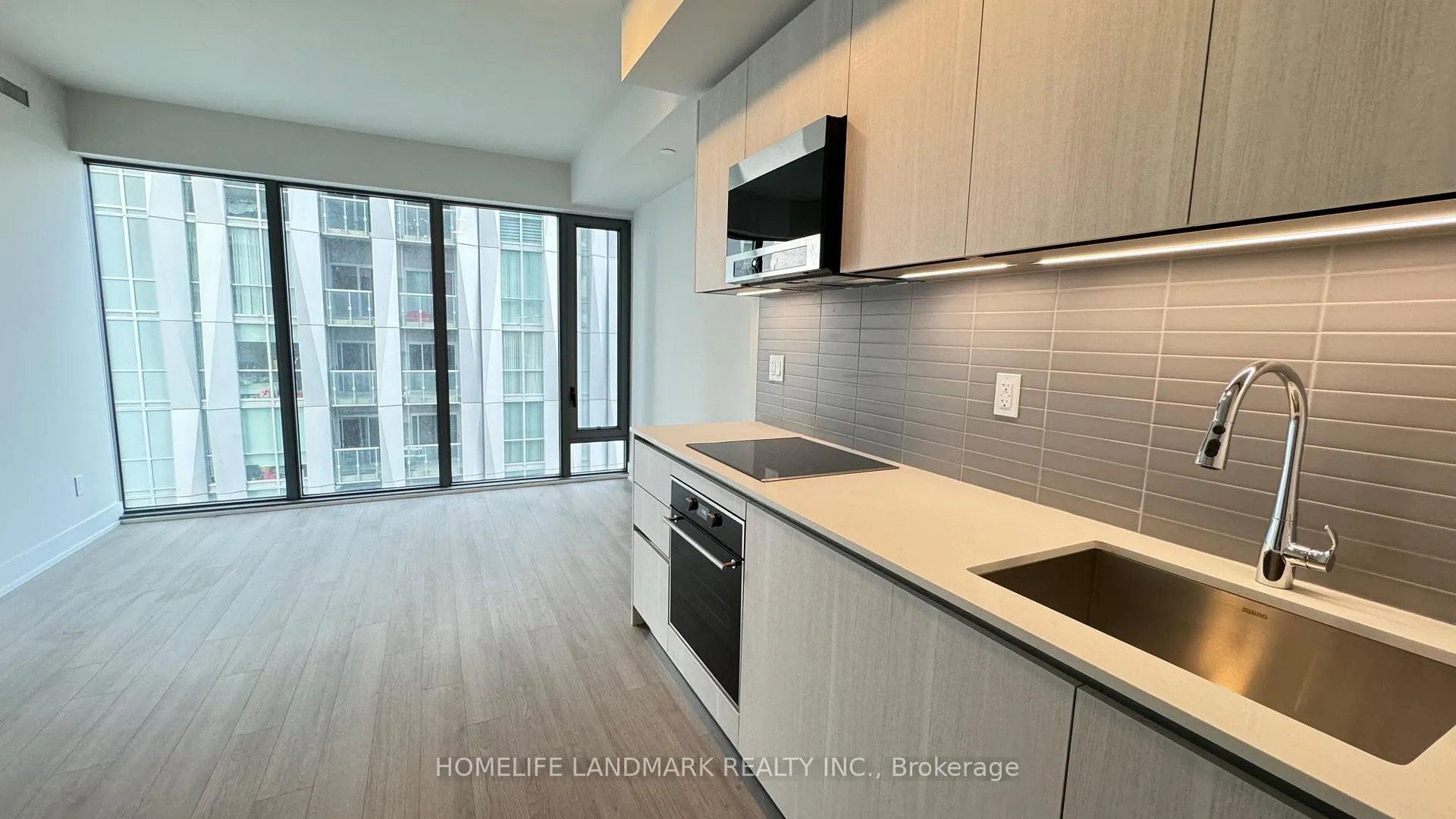 Photo 2 of Unit 3108, 8 Cumberland Street, Toronto, The Annex — HOMEH