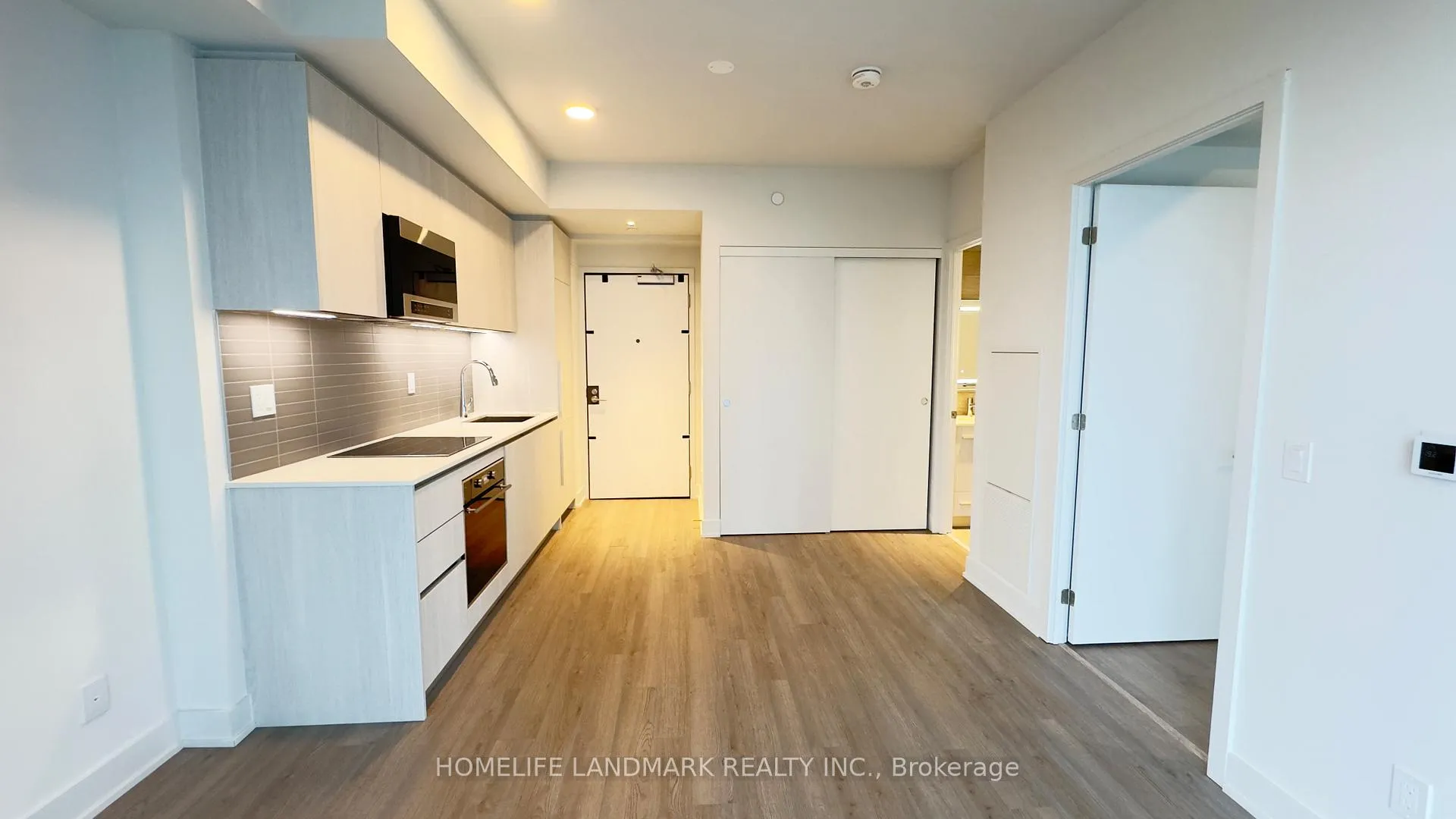 Photo 3 of Unit 3108, 8 Cumberland Street, Toronto, The Annex — HOMEH