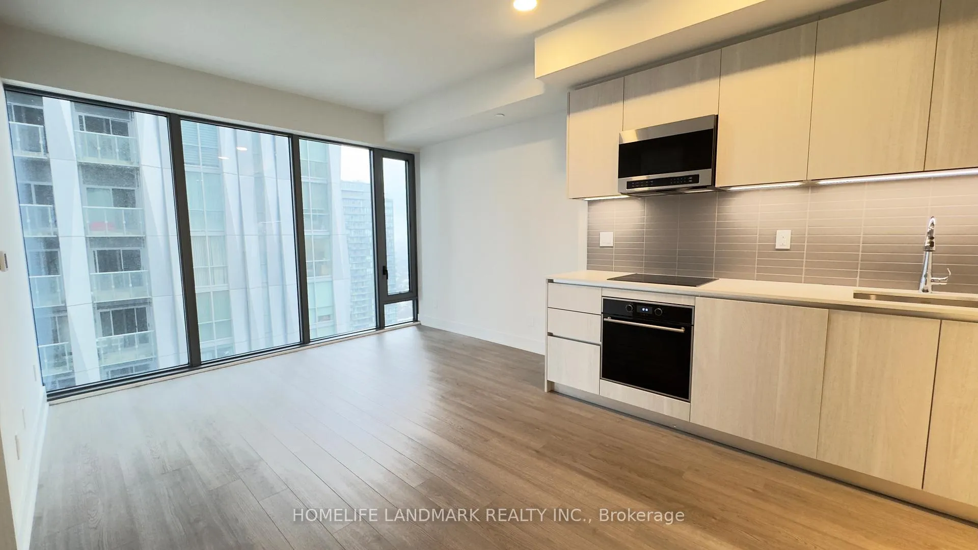 Photo 4 of Unit 3108, 8 Cumberland Street, Toronto, The Annex — HOMEH