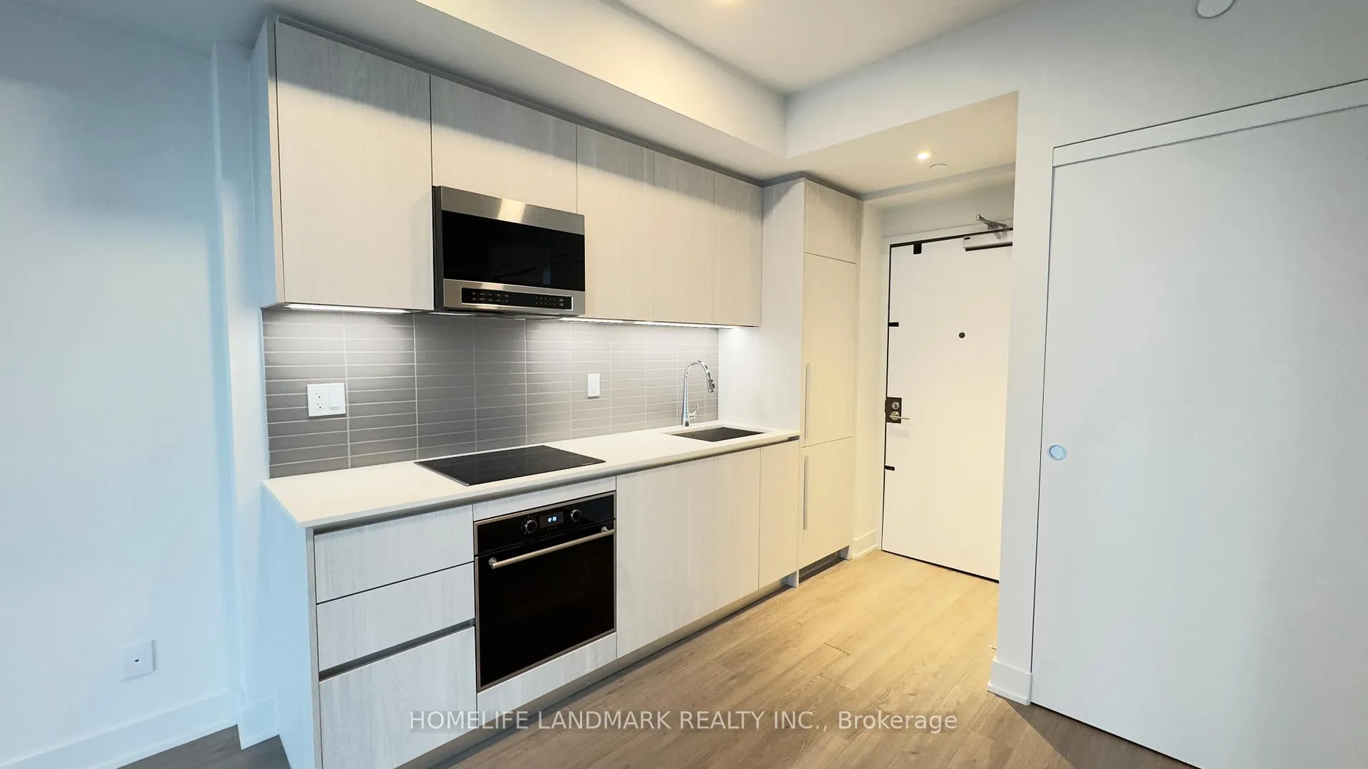 Photo 6 of Unit 3108, 8 Cumberland Street, Toronto, The Annex — HOMEH