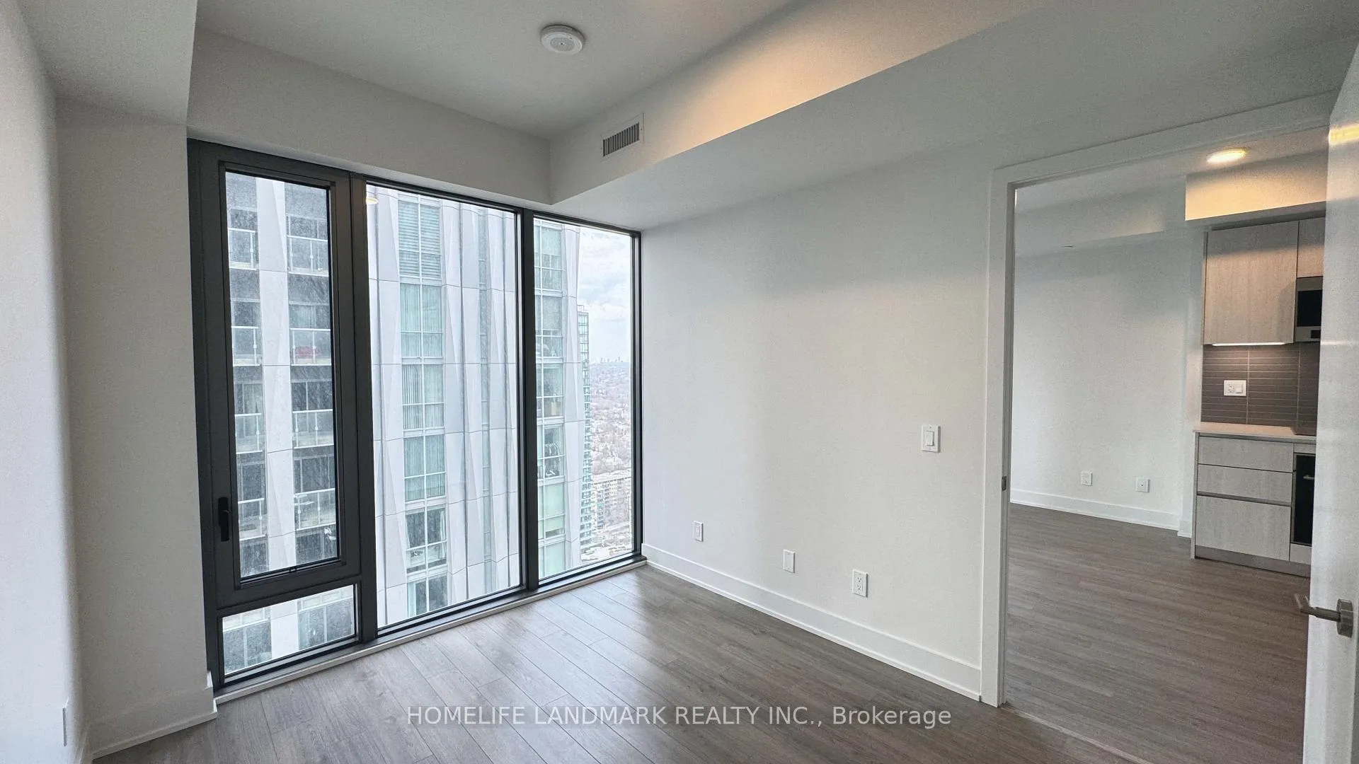 Photo 9 of Unit 3108, 8 Cumberland Street, Toronto, The Annex — HOMEH