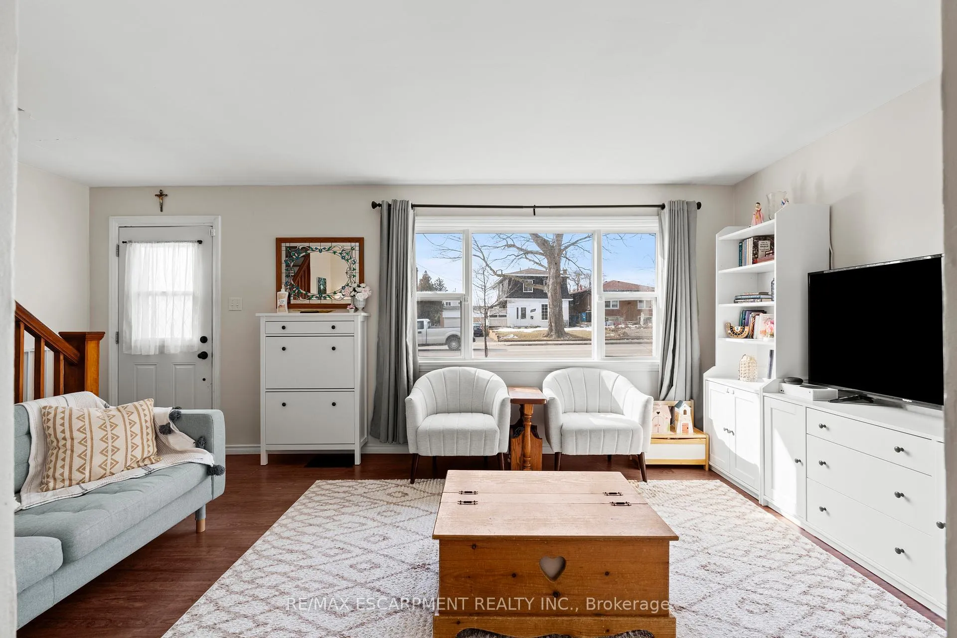 Photo 8 of 2279 King Street E, Hamilton, Glenview — HOMEH