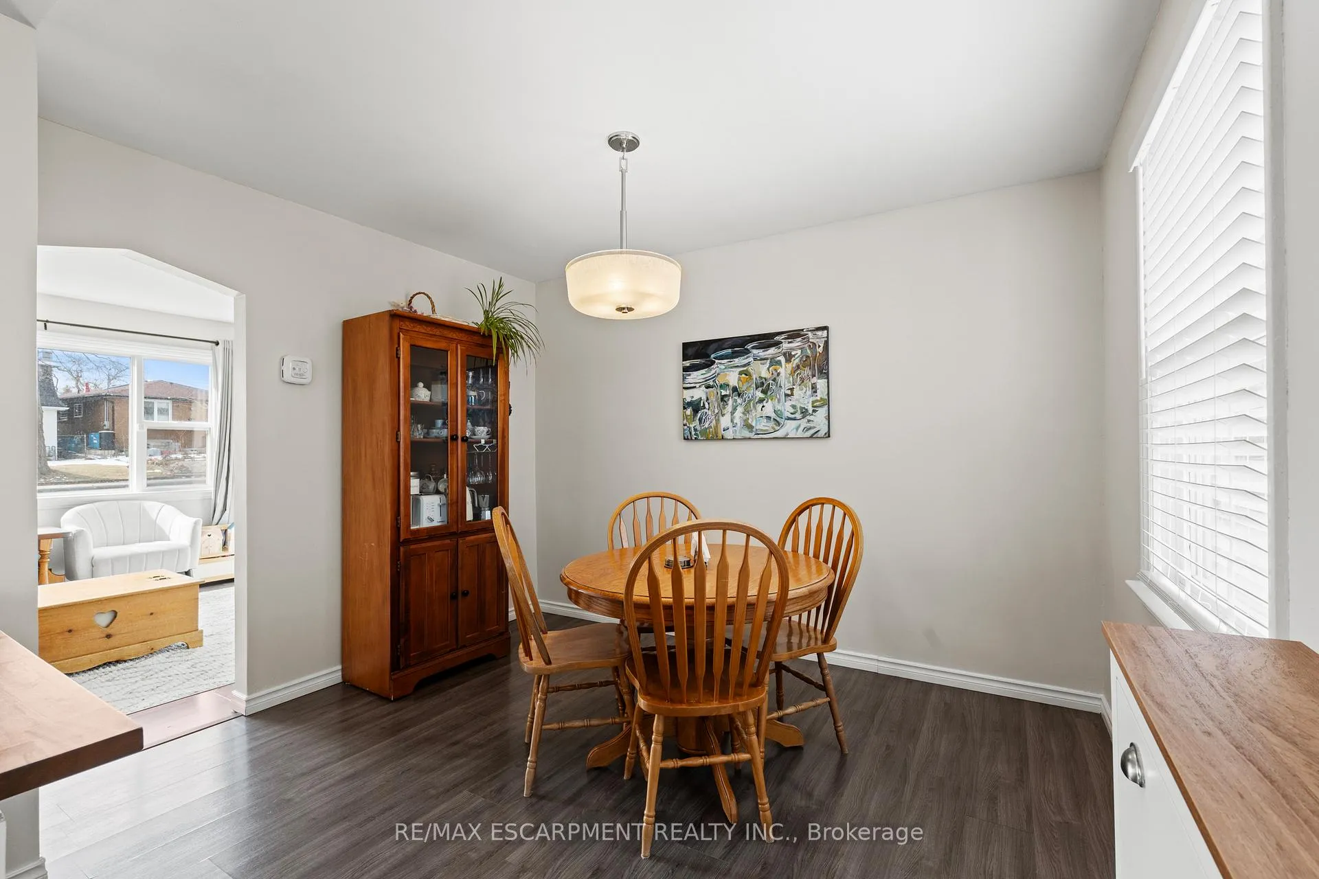 Photo 10 of 2279 King Street E, Hamilton, Glenview — HOMEH