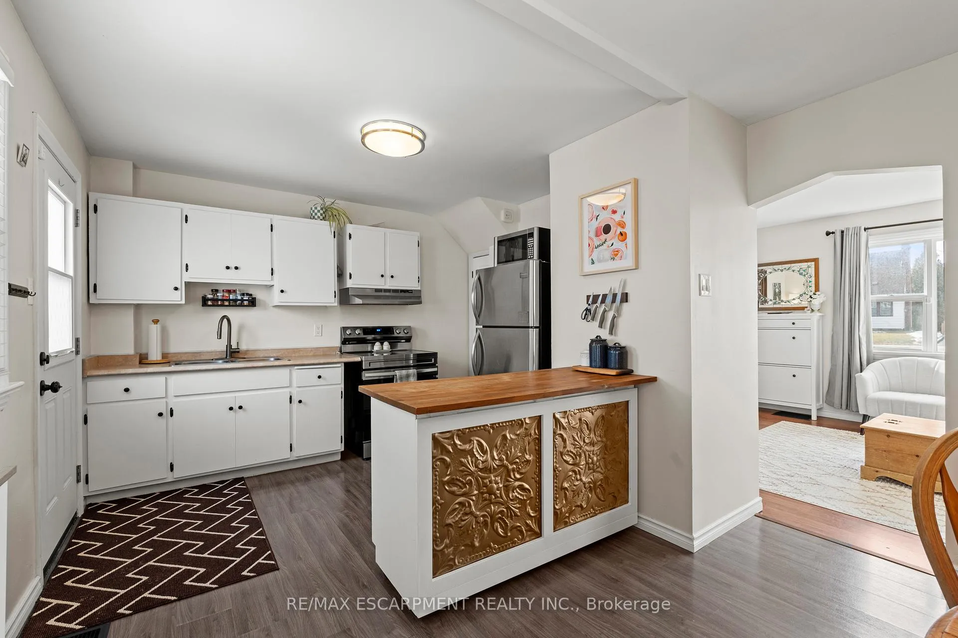 Photo 12 of 2279 King Street E, Hamilton, Glenview — HOMEH