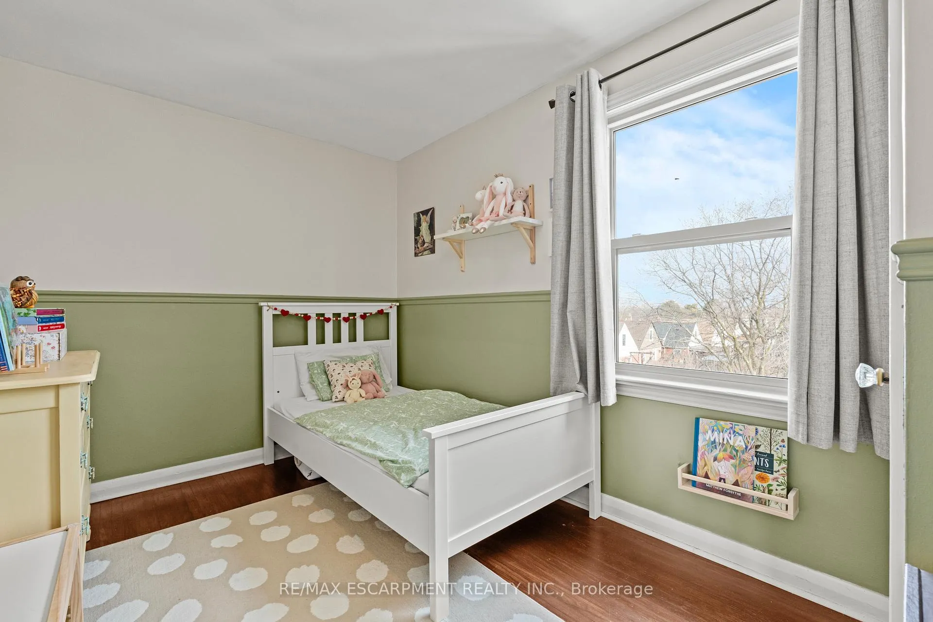 Photo 19 of 2279 King Street E, Hamilton, Glenview — HOMEH