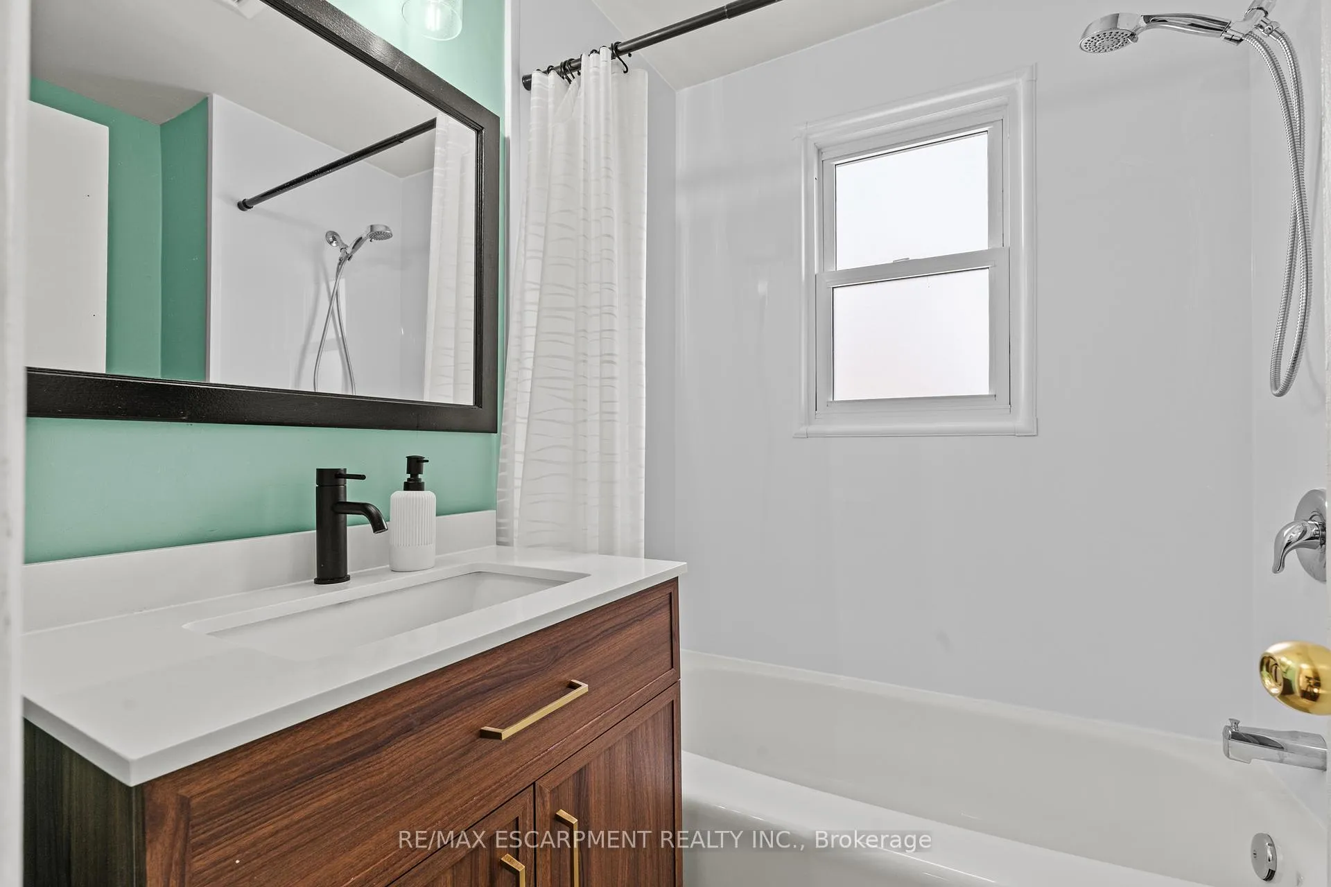 Photo 20 of 2279 King Street E, Hamilton, Glenview — HOMEH