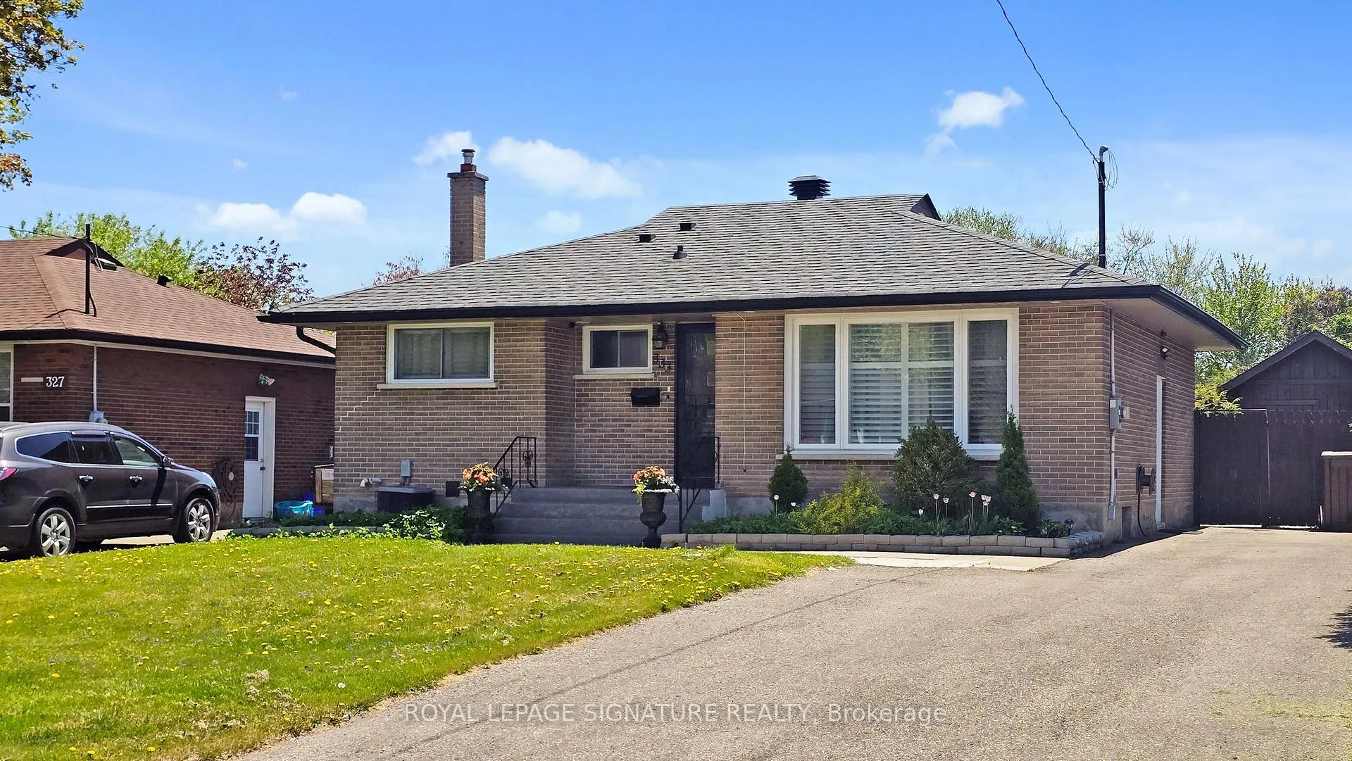 Photo 2 of 333 Ridgeway Avenue, Oshawa, McLaughlin — HOMEH