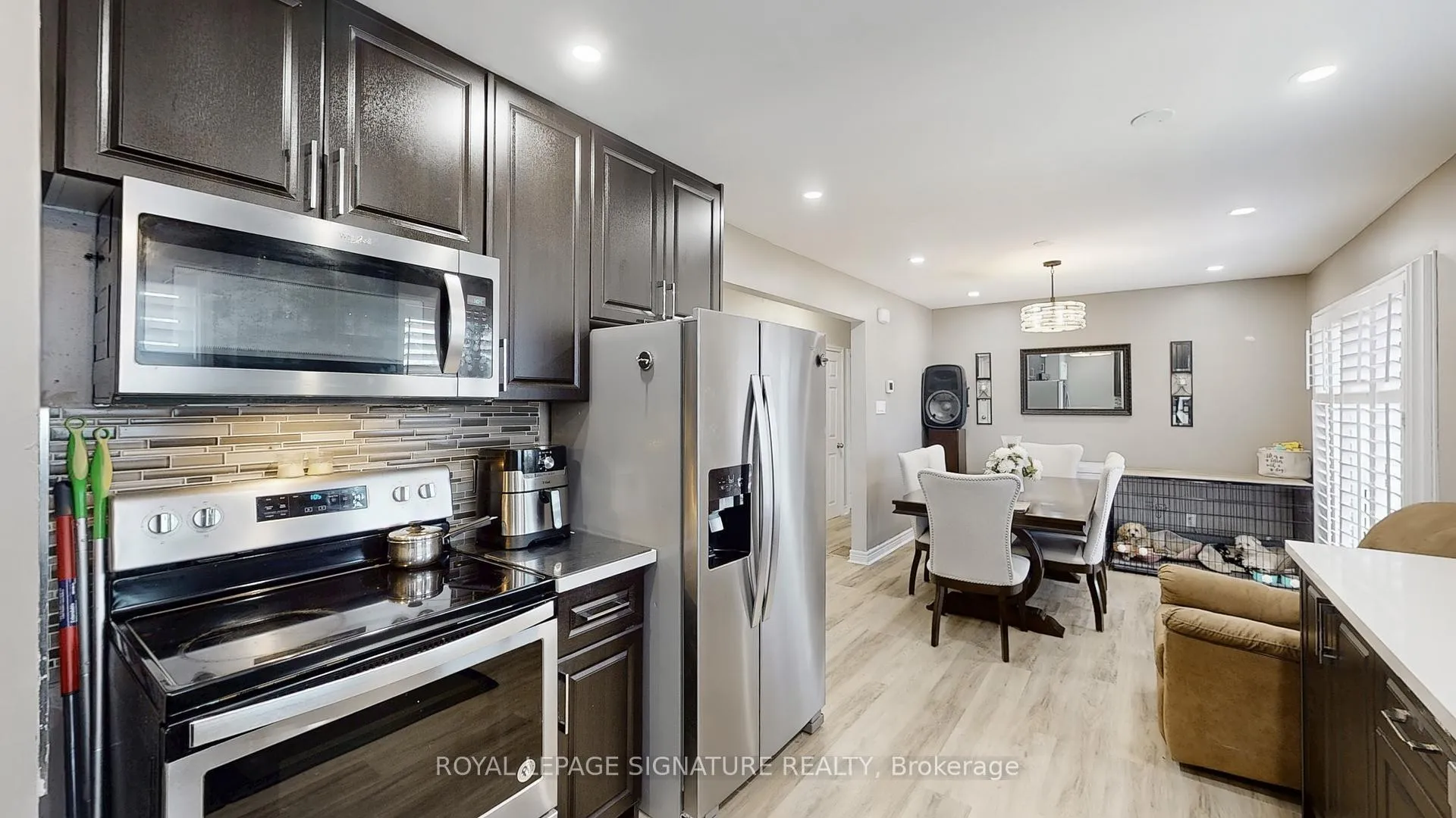 Photo 10 of 333 Ridgeway Avenue, Oshawa, McLaughlin — HOMEH
