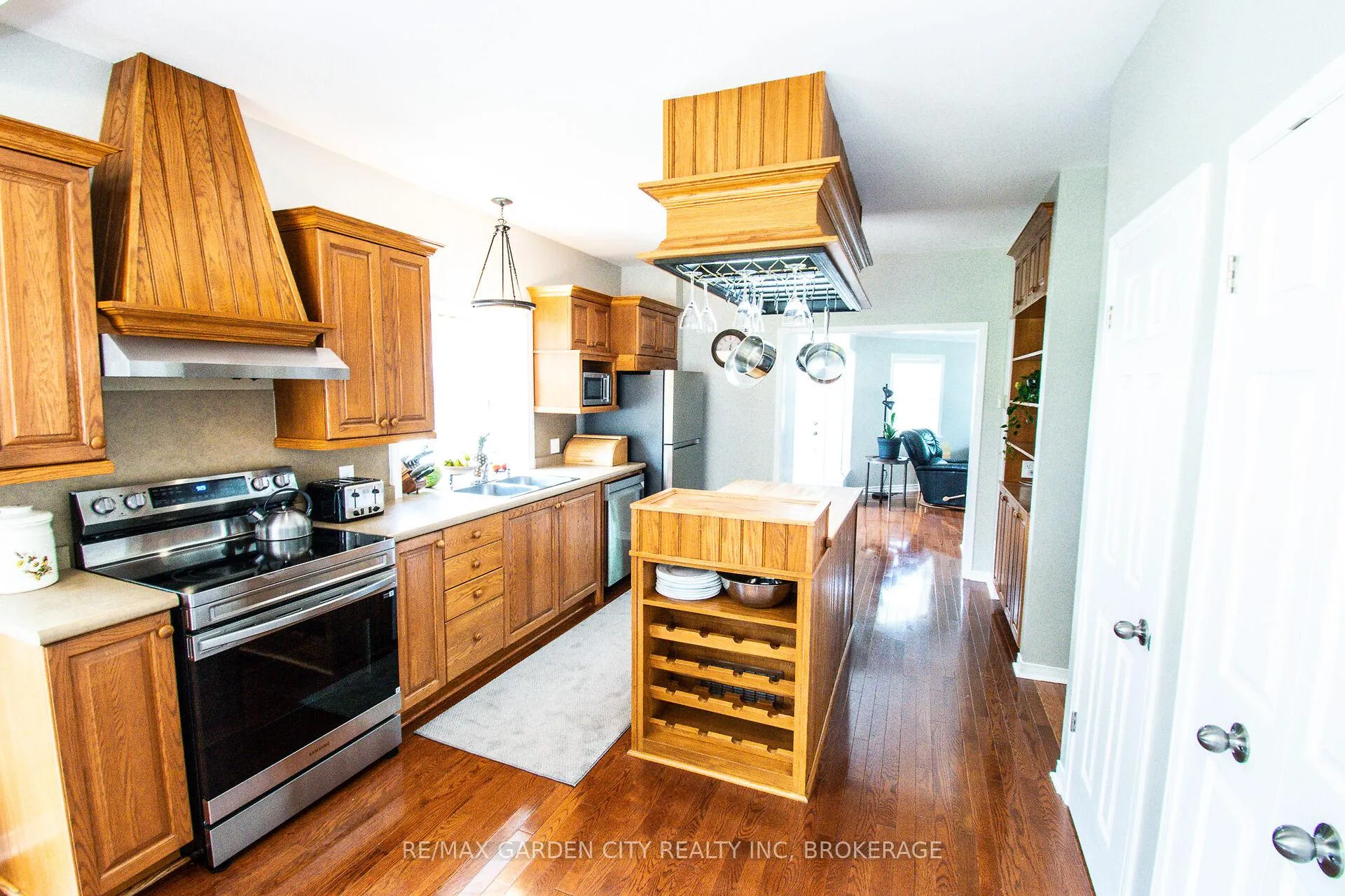 Photo 14 of 1171 Maple Street, Pelham, Fenwick — HOMEH