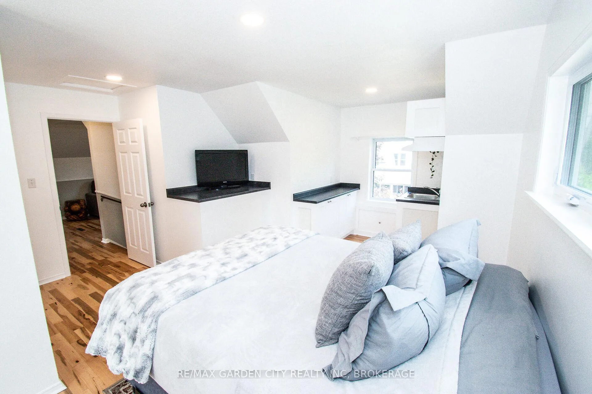 Photo 22 of 1171 Maple Street, Pelham, Fenwick — HOMEH