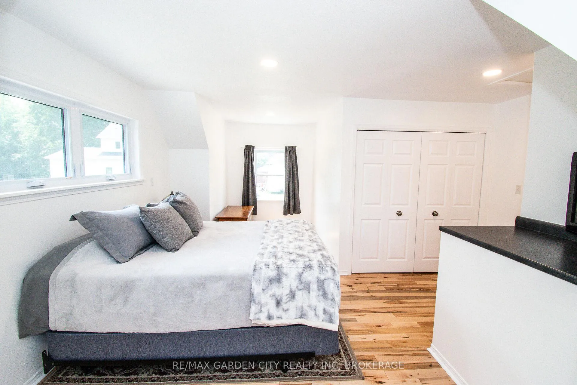 Photo 23 of 1171 Maple Street, Pelham, Fenwick — HOMEH