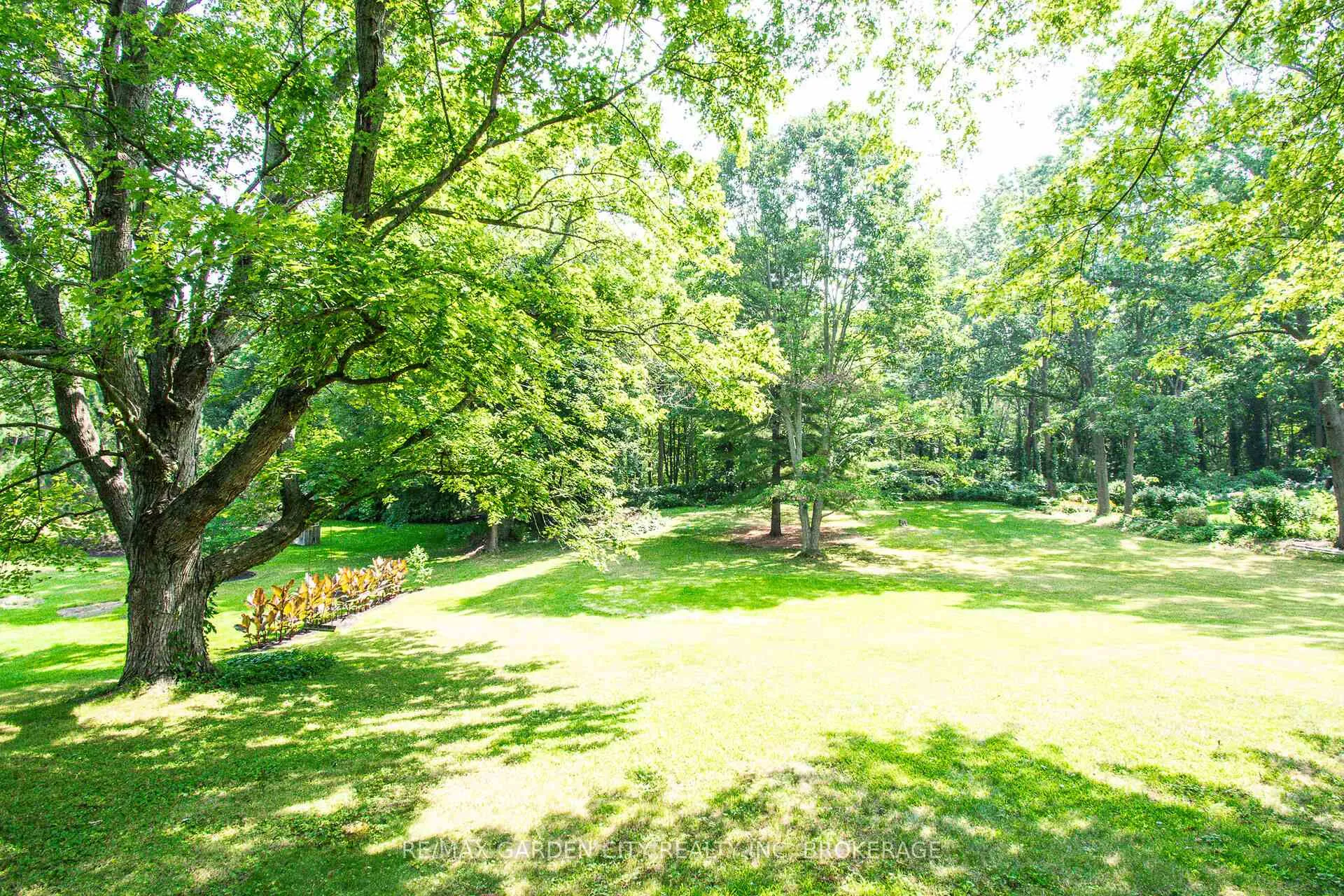Photo 40 of 1171 Maple Street, Pelham, Fenwick — HOMEH