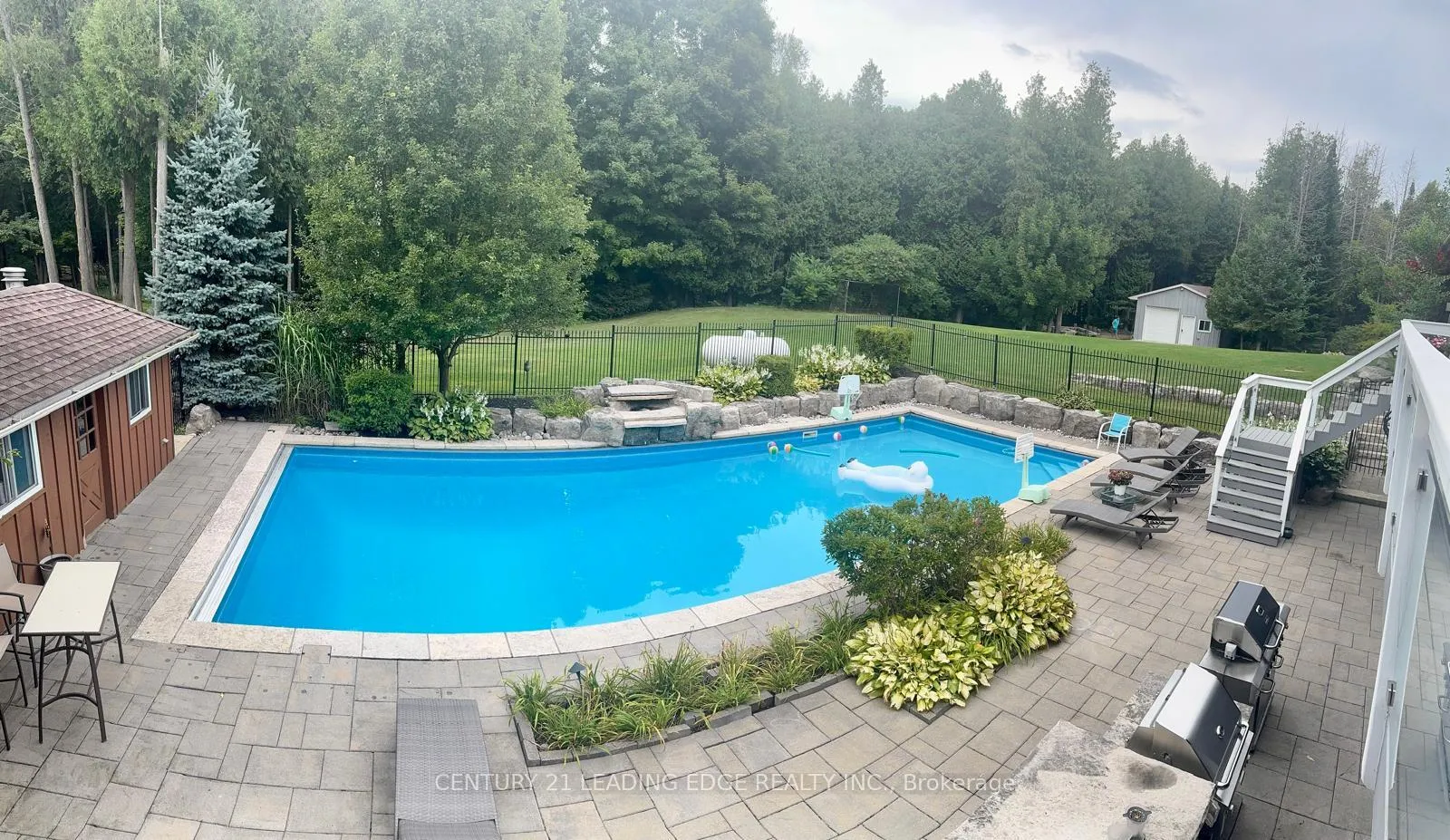 Photo 8 of 5165 Pineridge Drive, Milton, Rural Nassagaweya — HOMEH