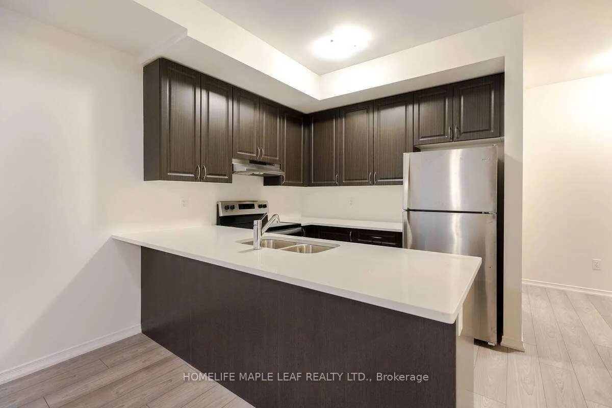 Photo 3 of 2563 Mojave Path, Oshawa, Windfields — HOMEH