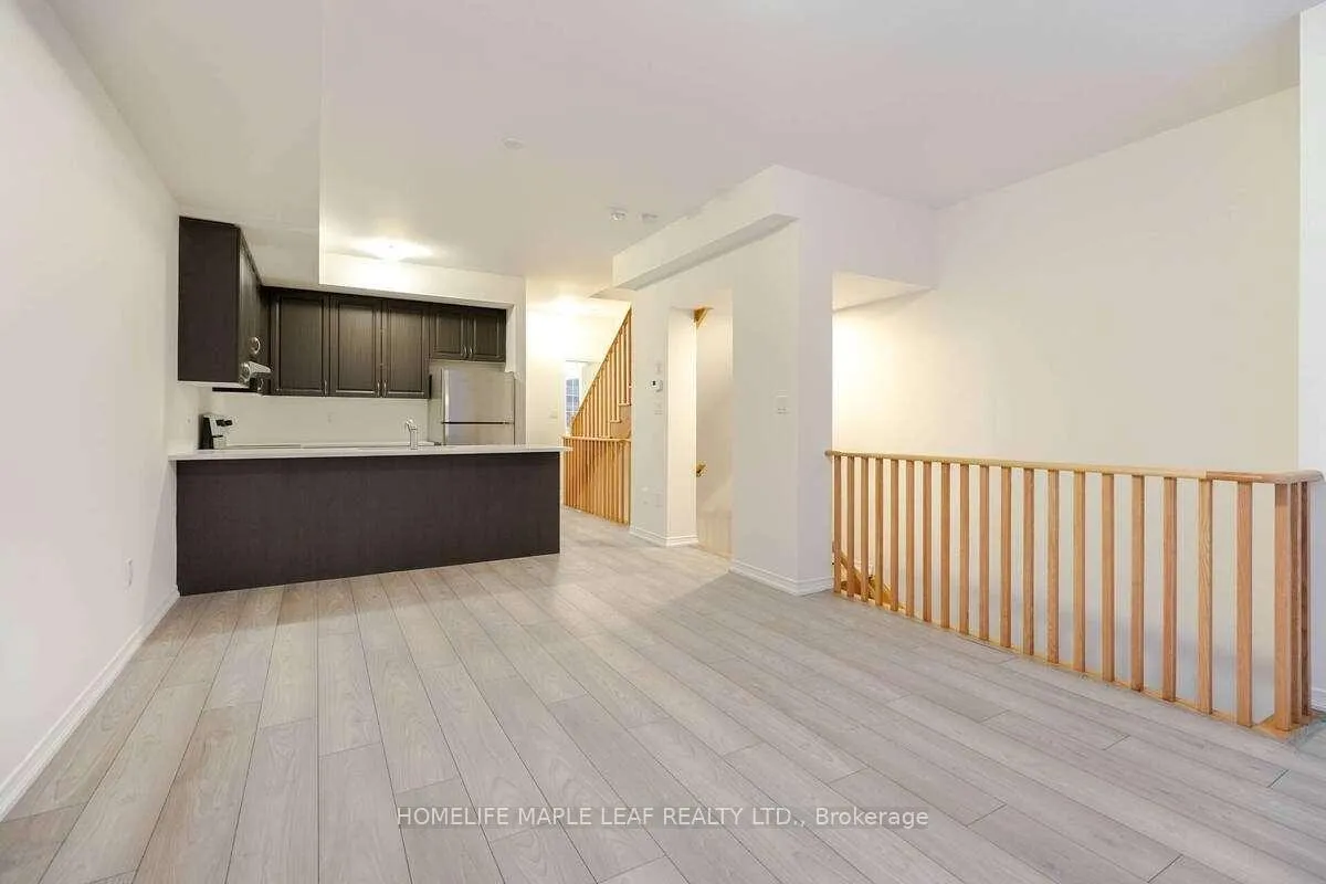 Photo 6 of 2563 Mojave Path, Oshawa, Windfields — HOMEH