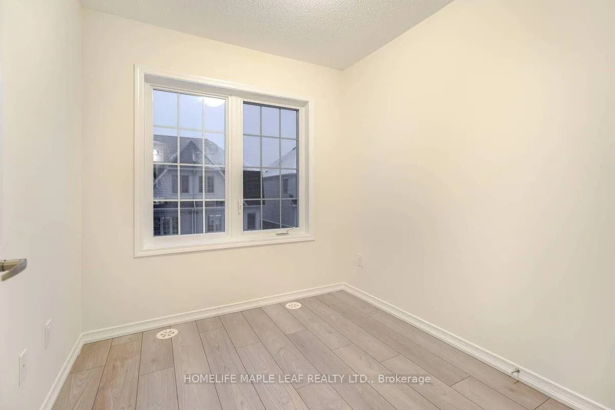 Photo 16 of 2563 Mojave Path, Oshawa, Windfields — HOMEH