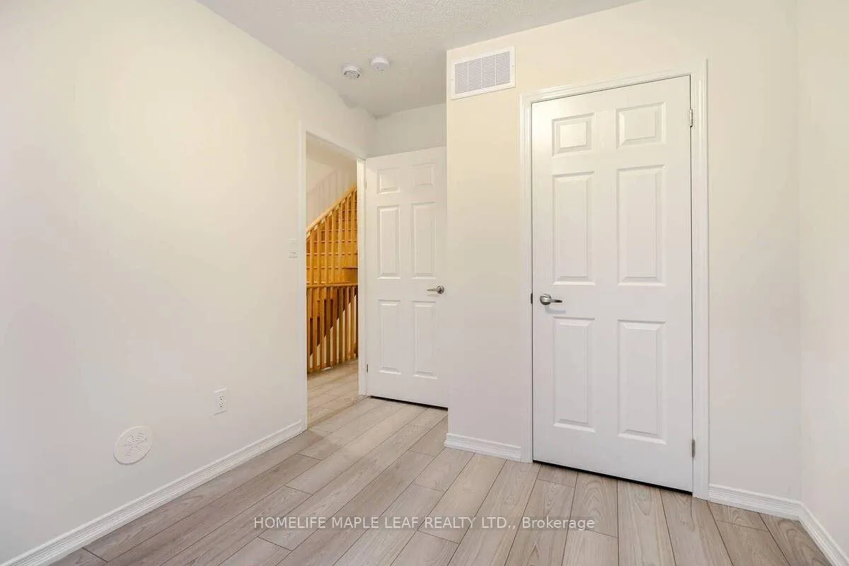 Photo 22 of 2563 Mojave Path, Oshawa, Windfields — HOMEH