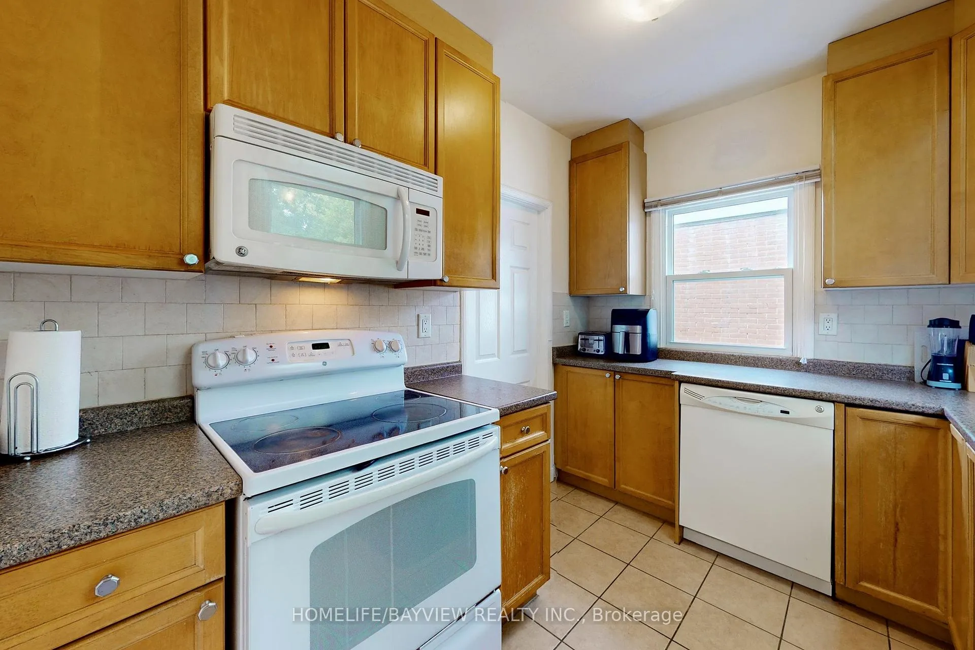 Photo 13 of 88 Arkell Street, Hamilton, Westdale — HOMEH