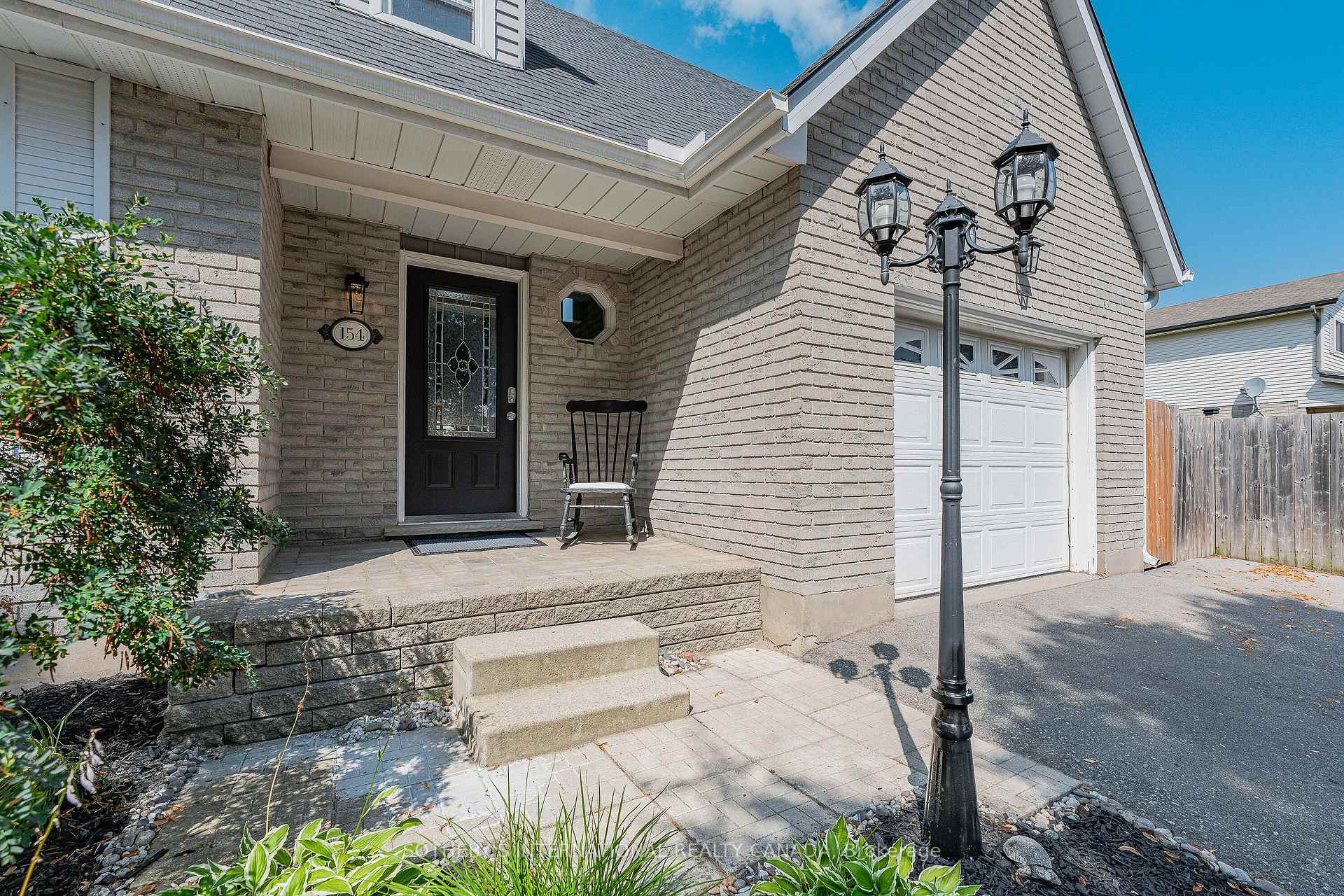 Photo 3 of 154 Covington Crescent, Kitchener — HOMEH
